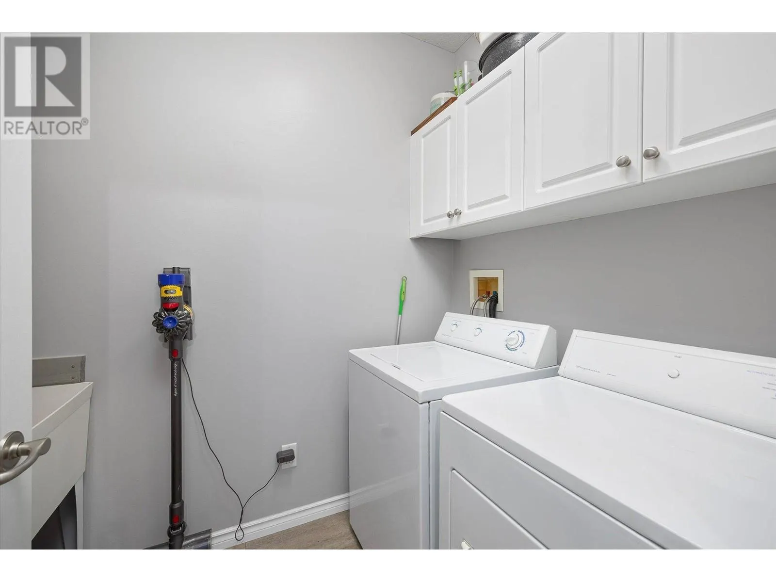 1125 Bernard Avenue Unit# 204
