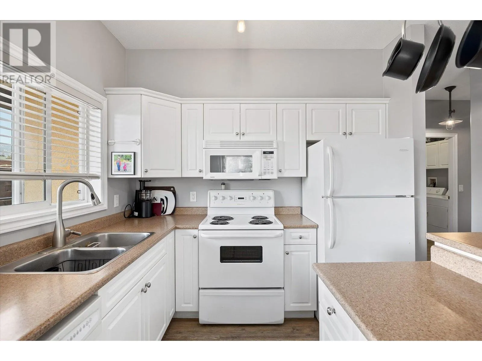 1125 Bernard Avenue Unit# 204