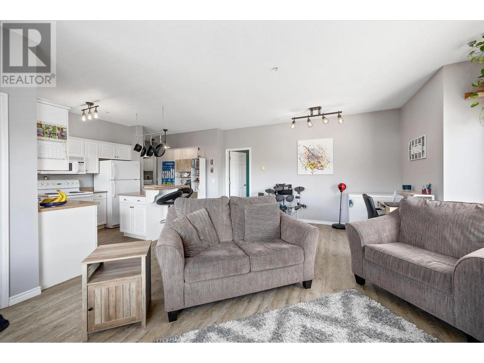 1125 Bernard Avenue Unit# 204