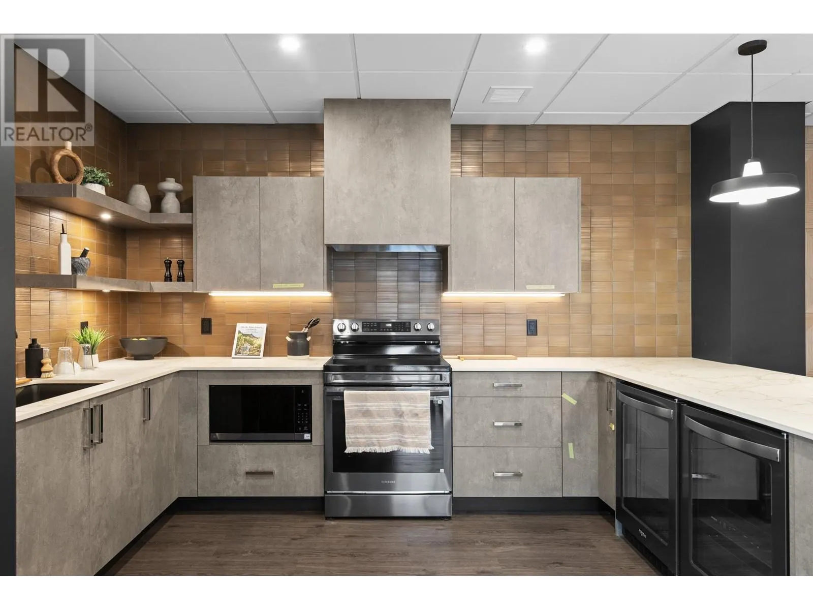 1274 Devonshire Avenue Unit# 342