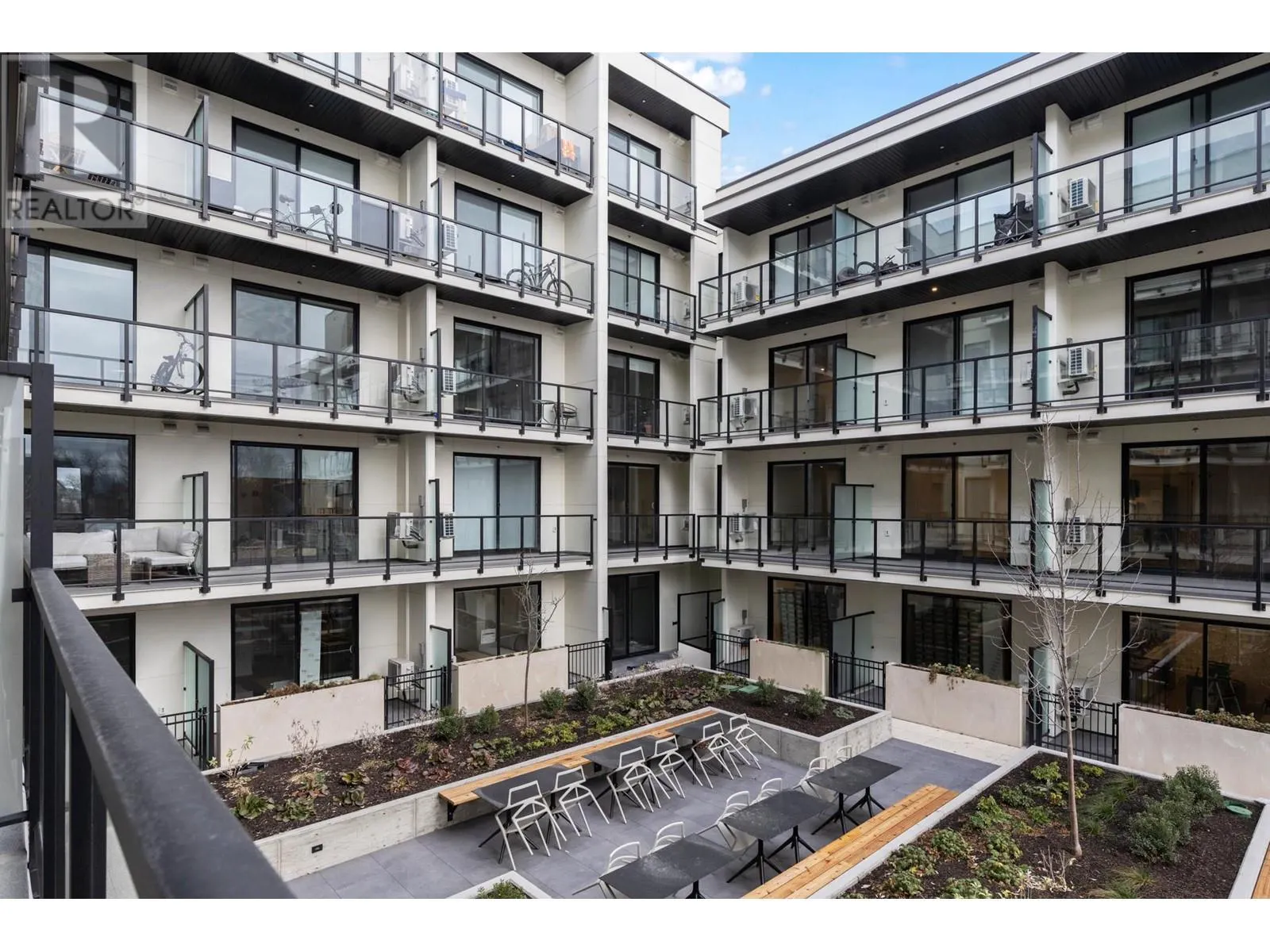 1274 Devonshire Avenue Unit# 342