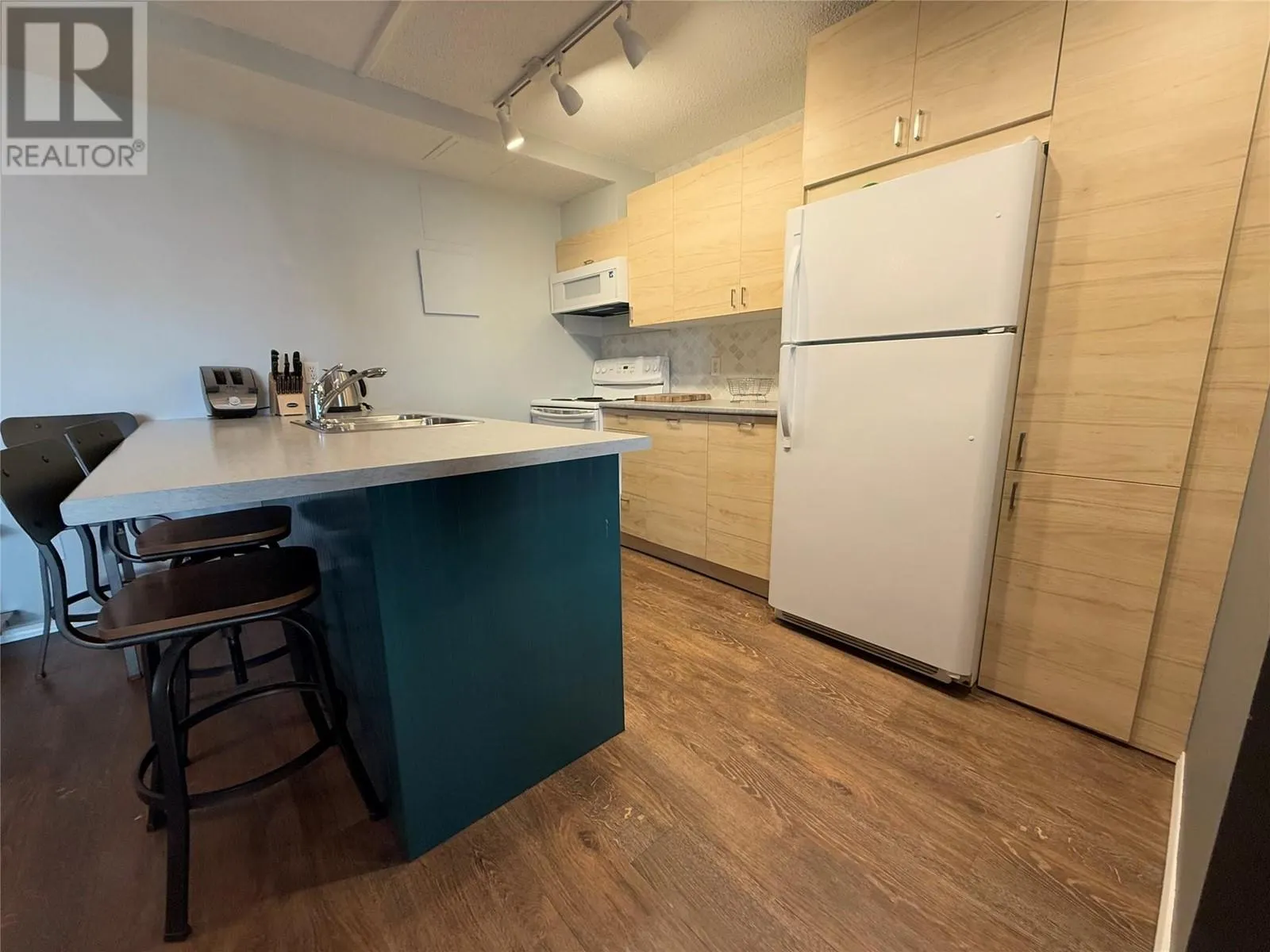 2030 PANORAMA Drive Unit# 528