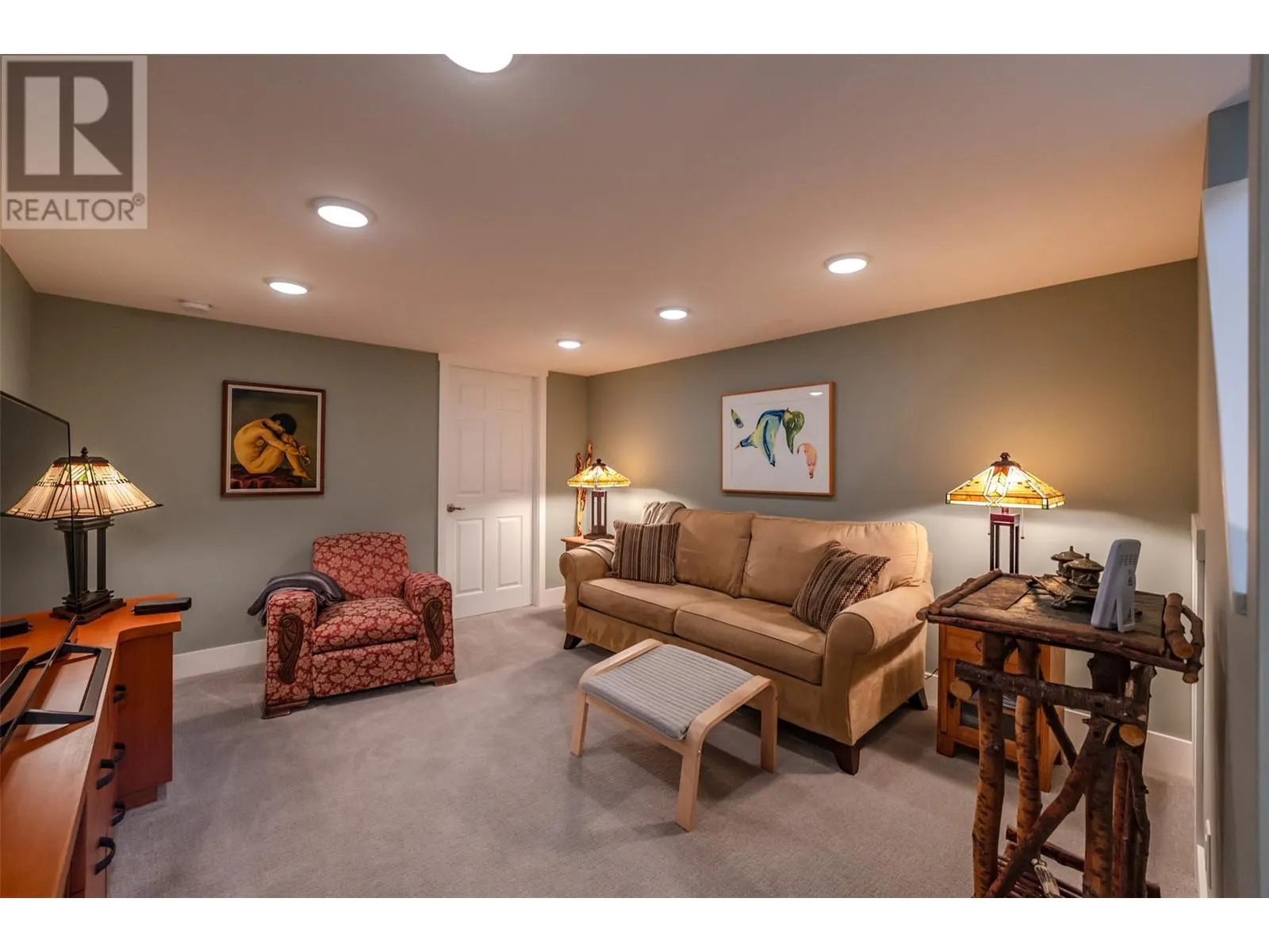 6833 Meadows Drive Unit# 29