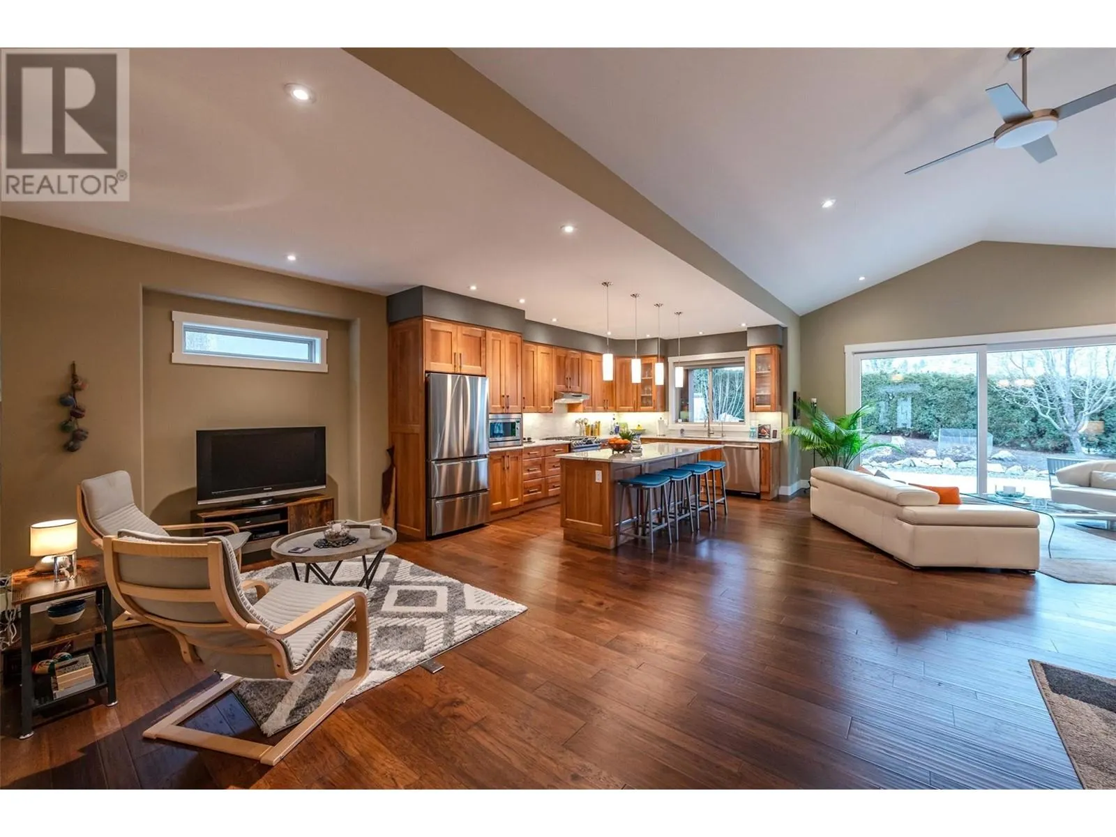 6833 Meadows Drive Unit# 29
