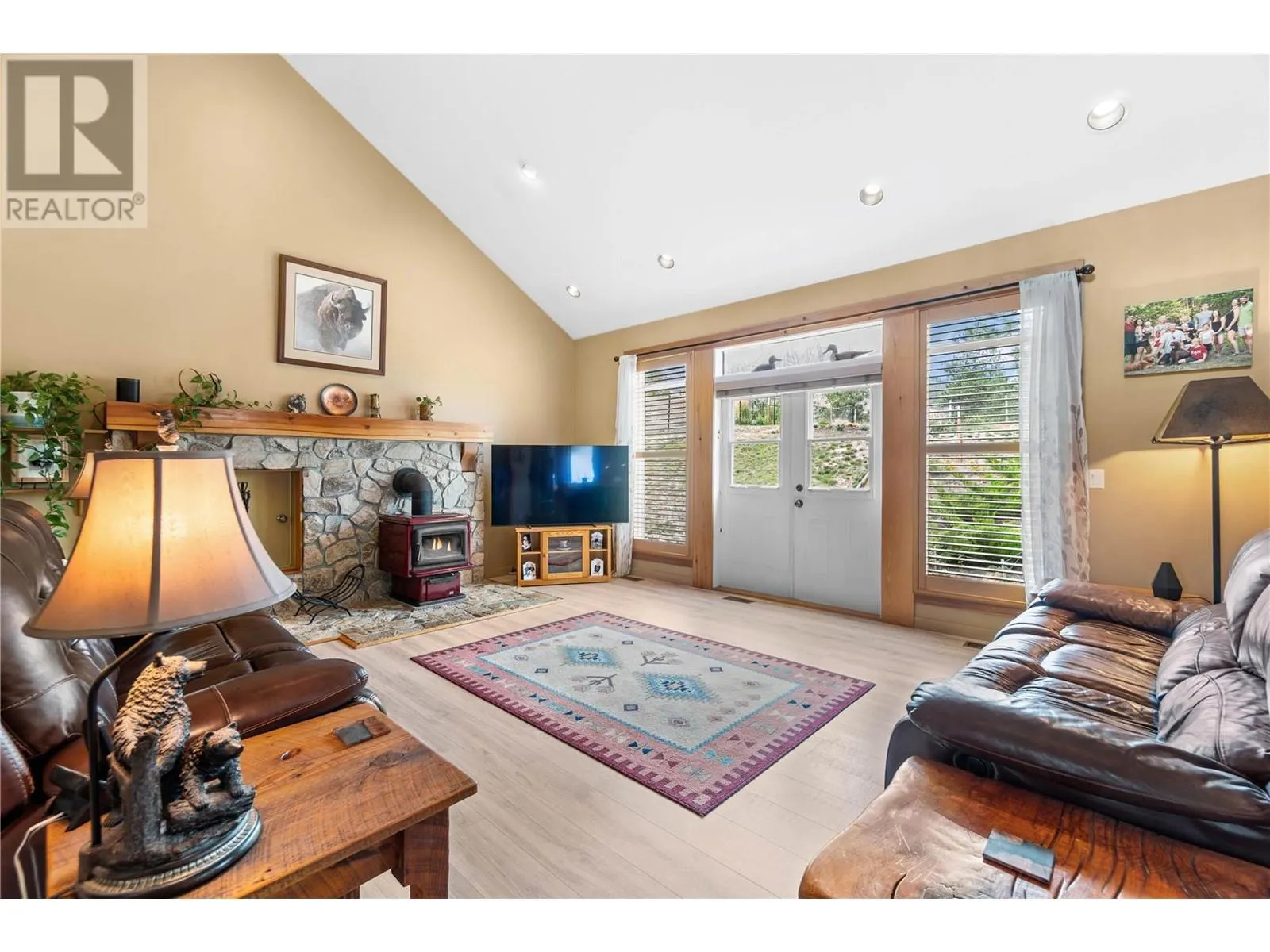 305 Tanager Drive