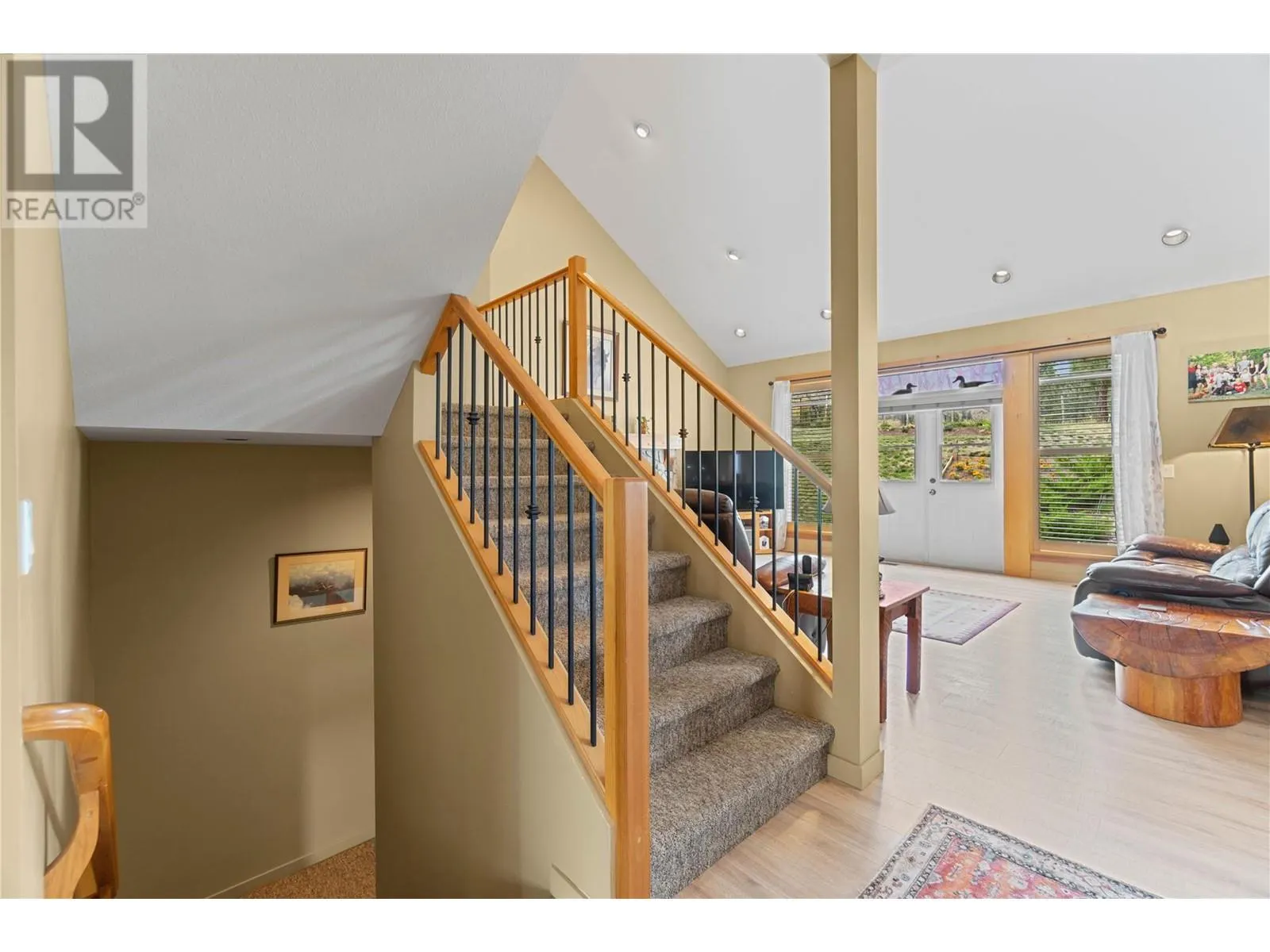 305 Tanager Drive