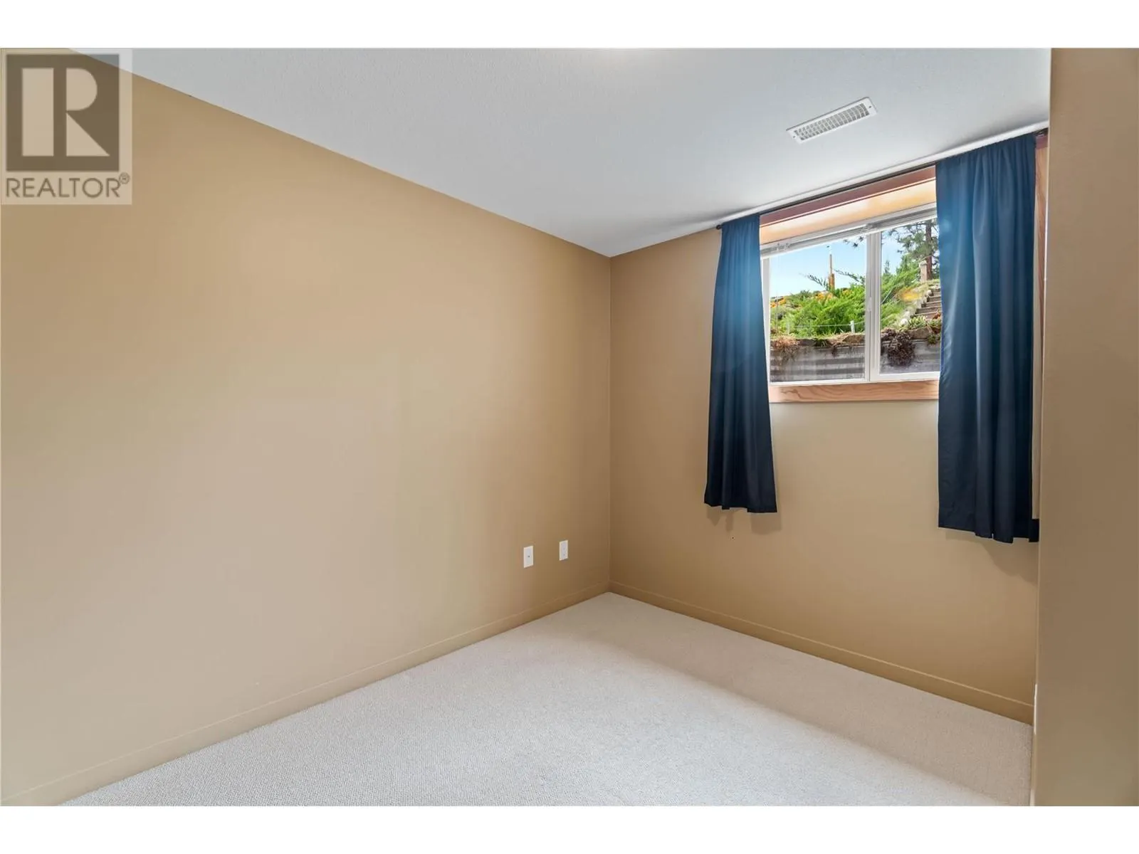 305 Tanager Drive