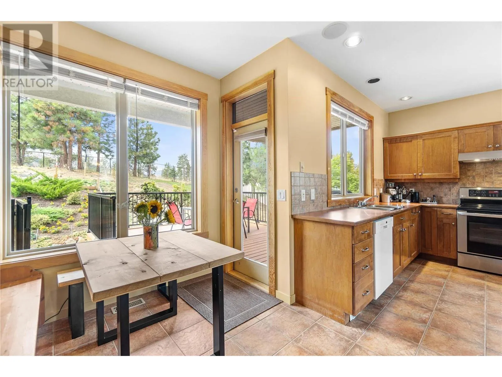 305 Tanager Drive