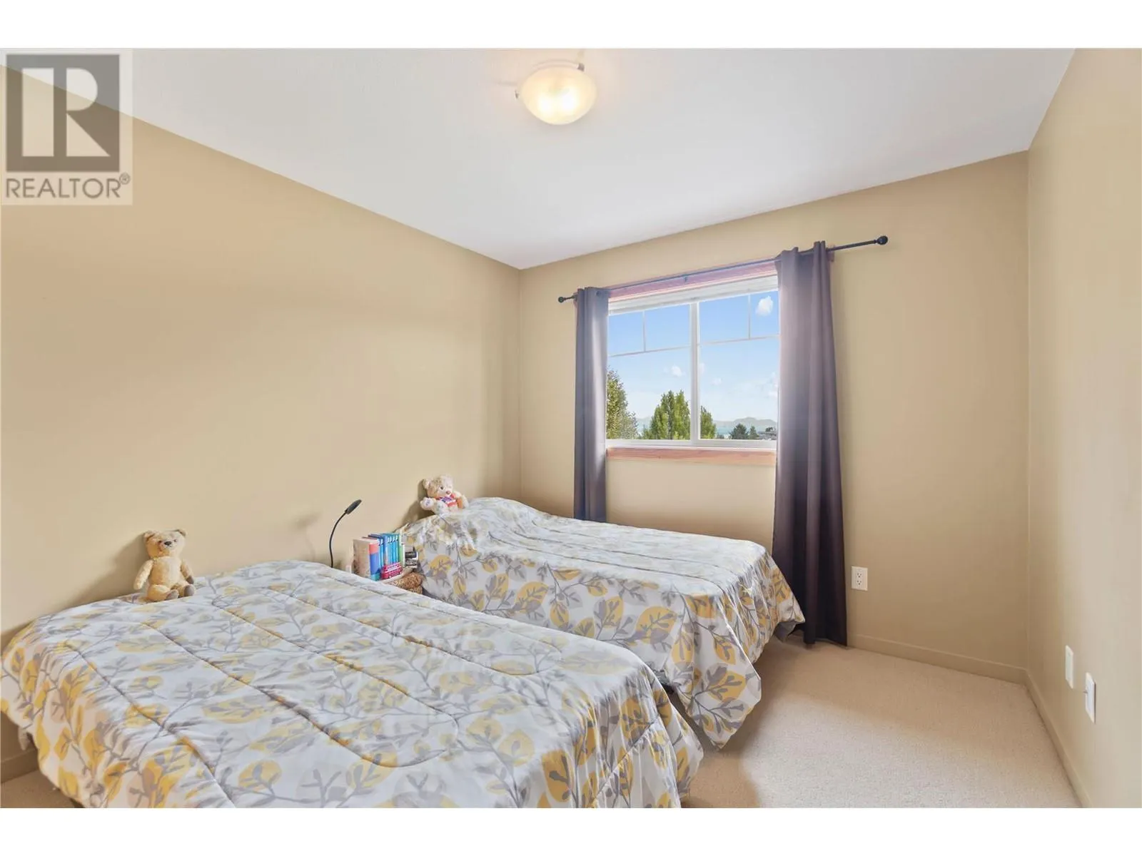 305 Tanager Drive