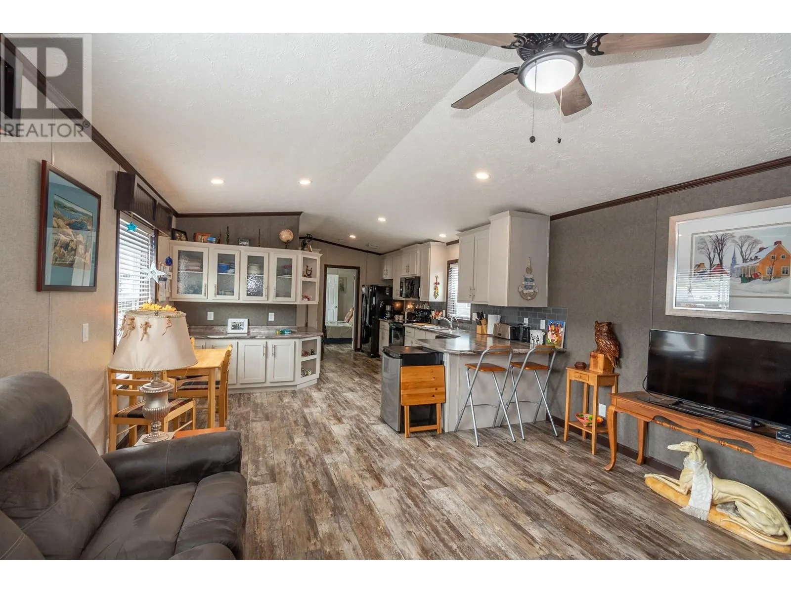 61 Antoine Road Unit# 8