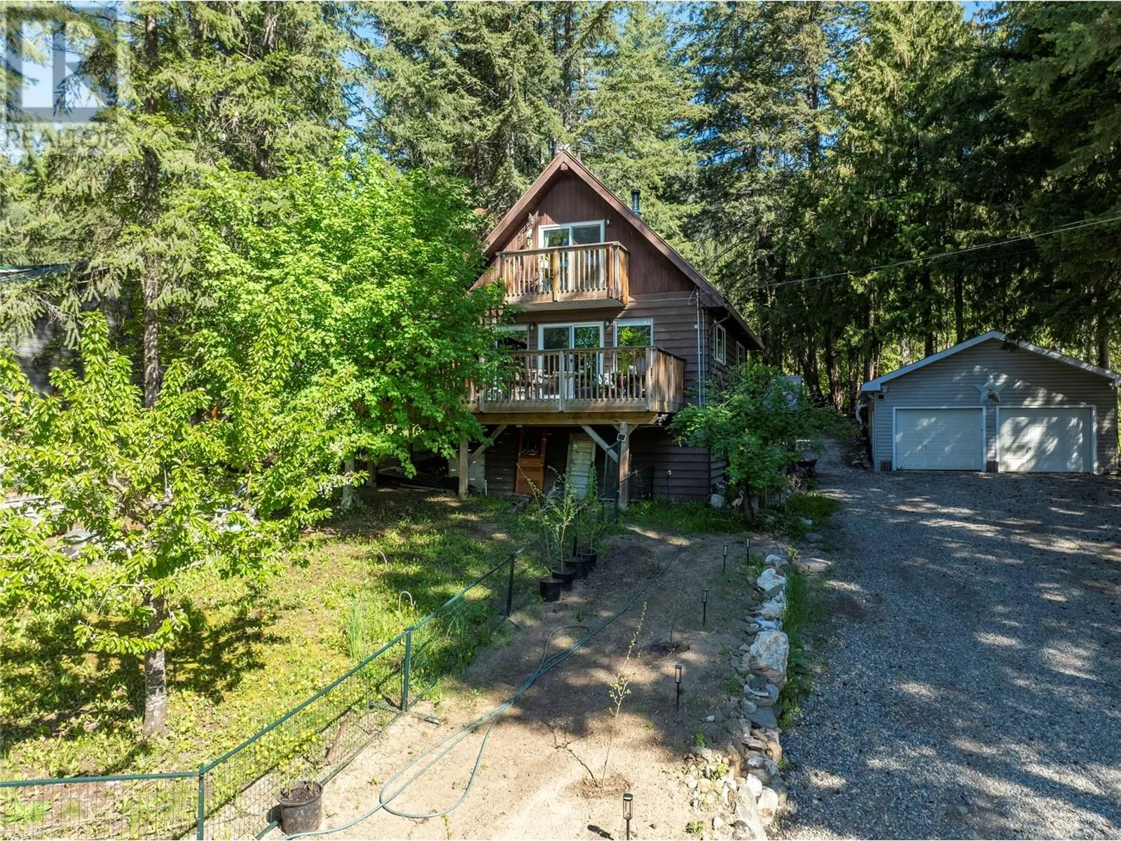 2572 Airstrip Road
