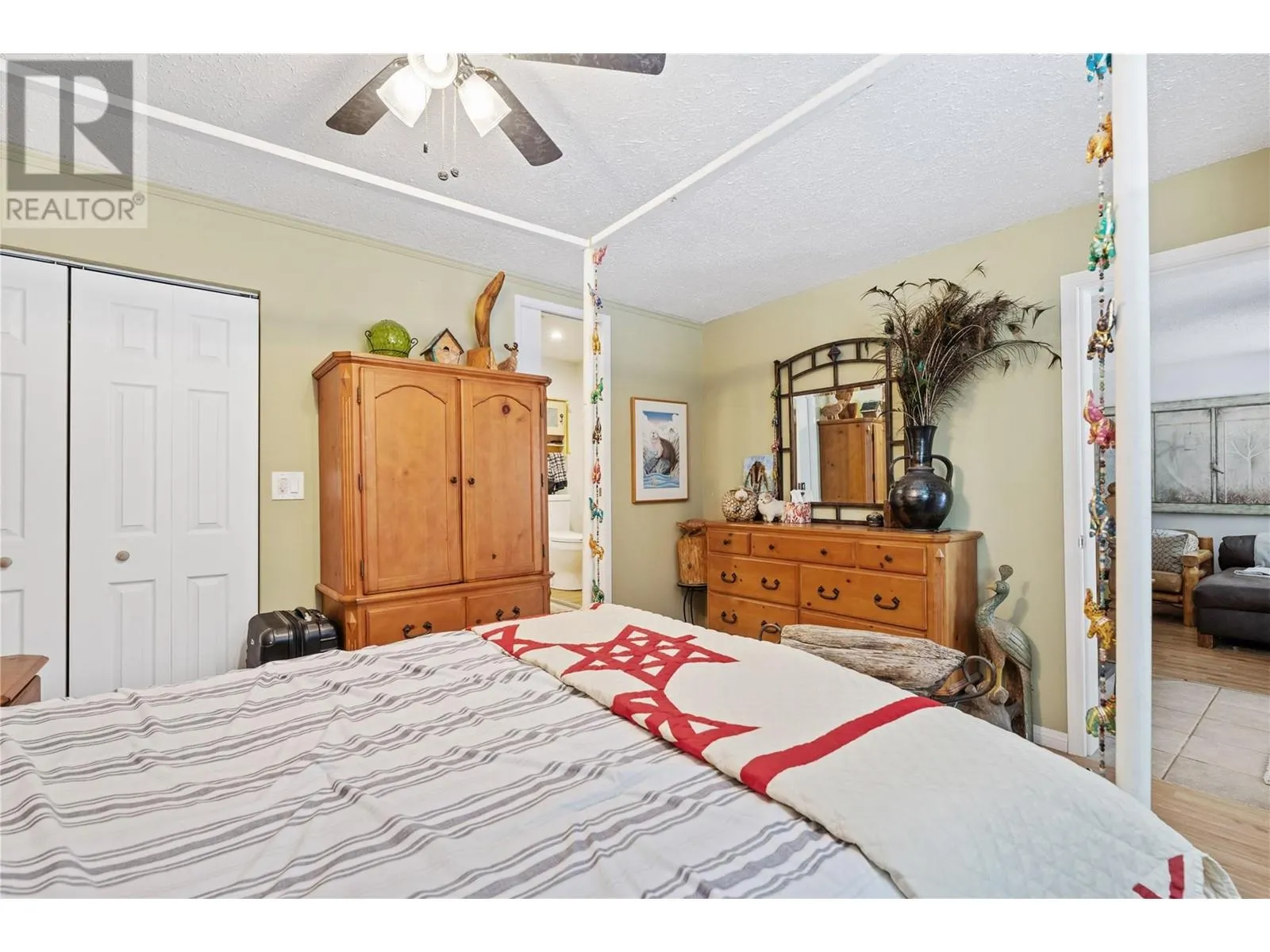 2572 Airstrip Road
