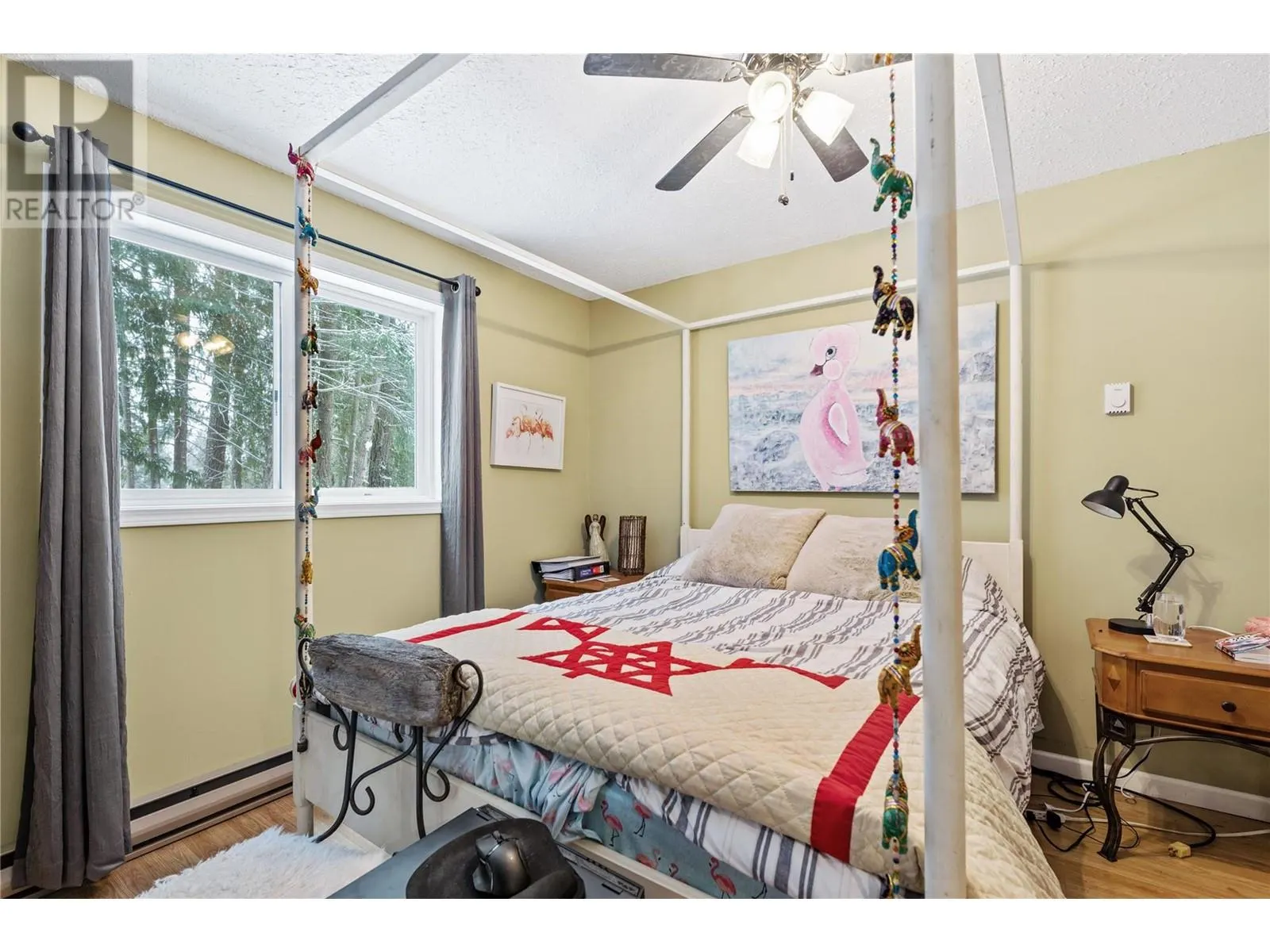 2572 Airstrip Road