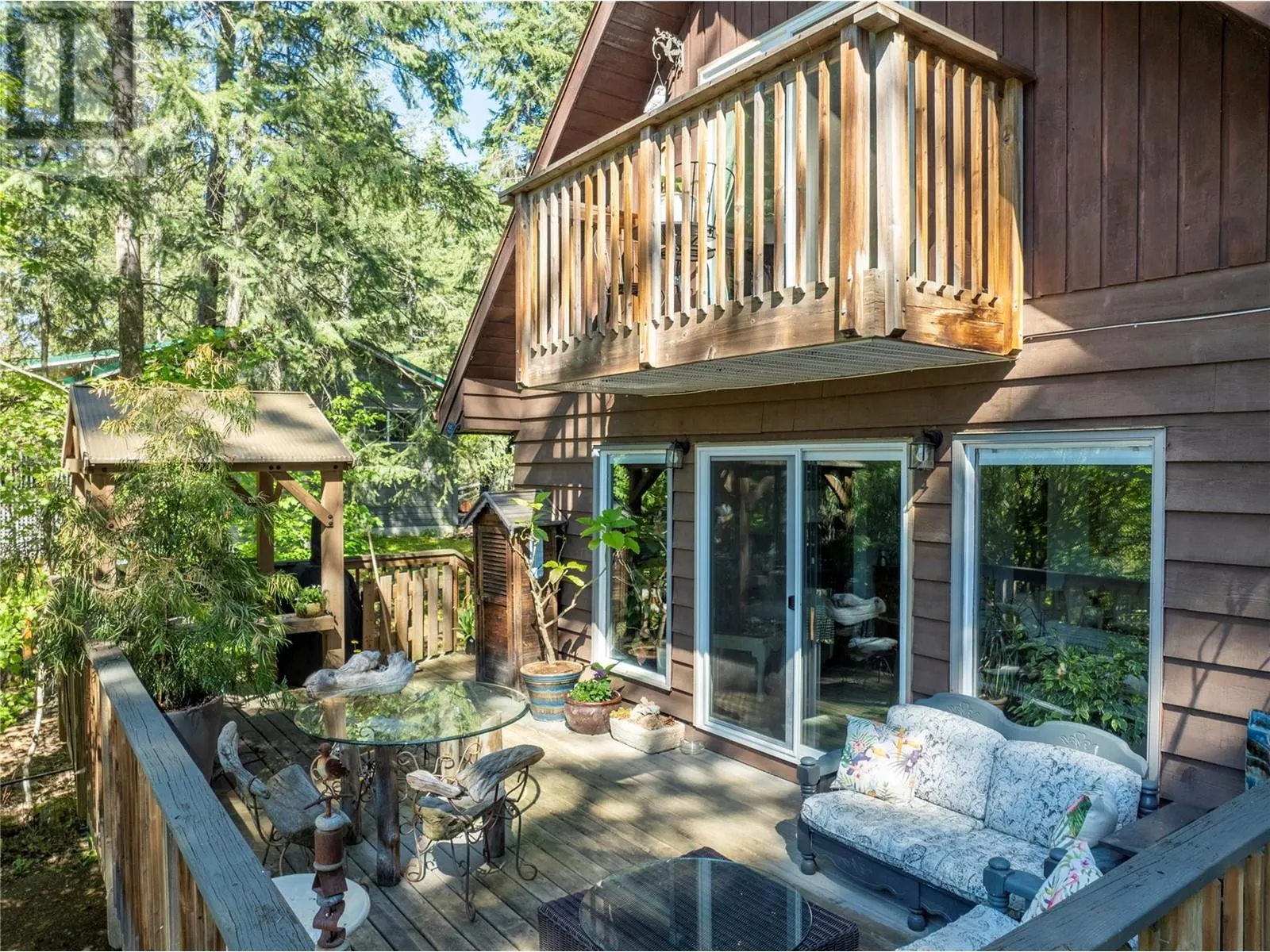 2572 Airstrip Road