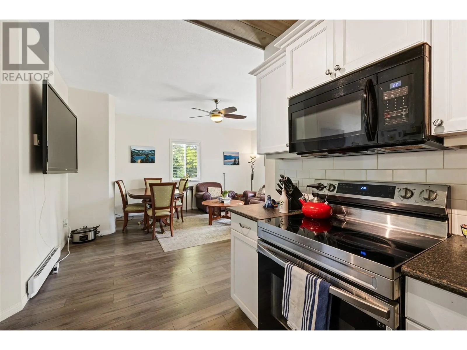 3299 McCulloch Road