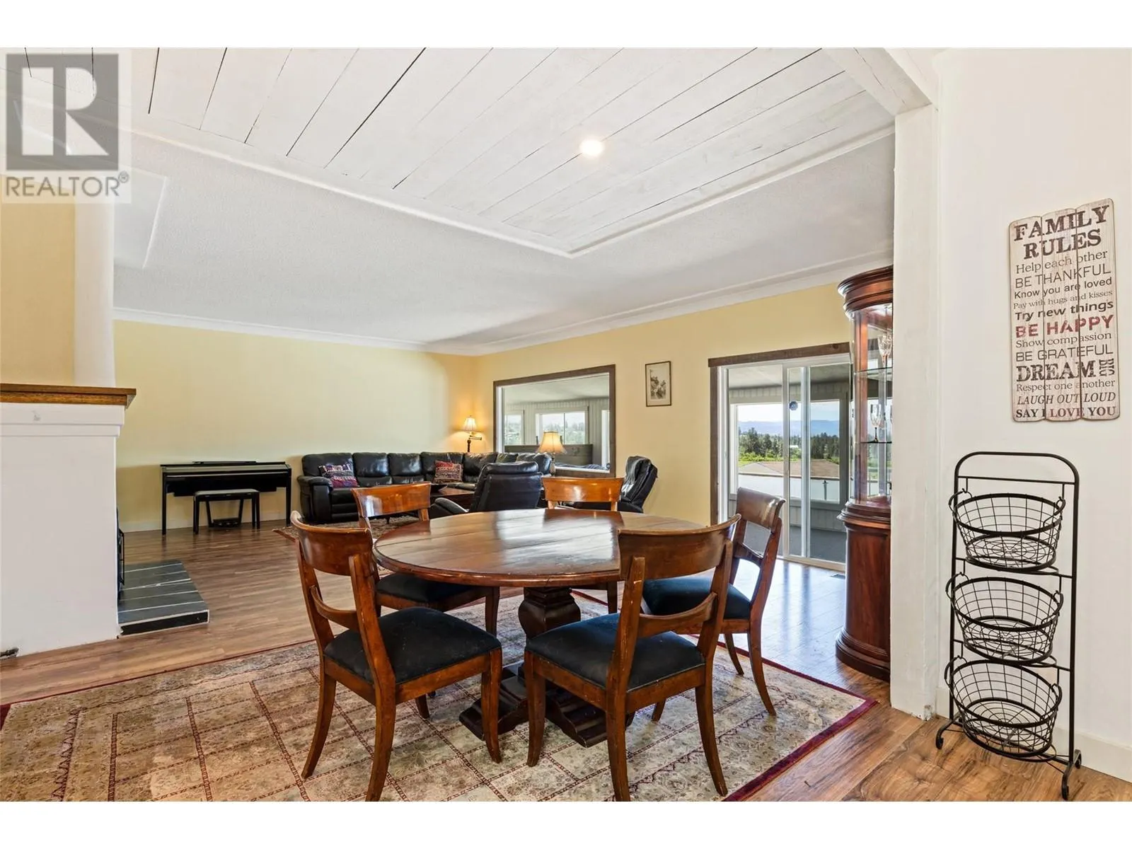 3299 McCulloch Road