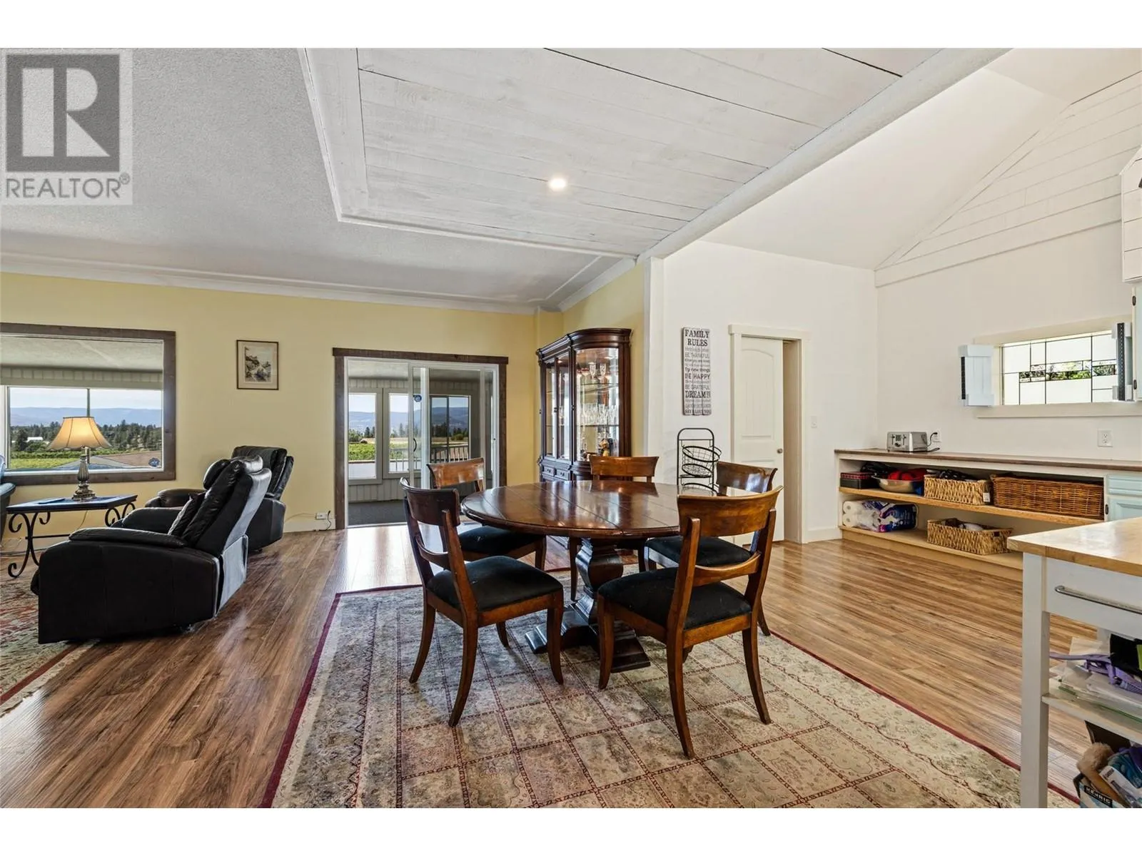 3299 McCulloch Road