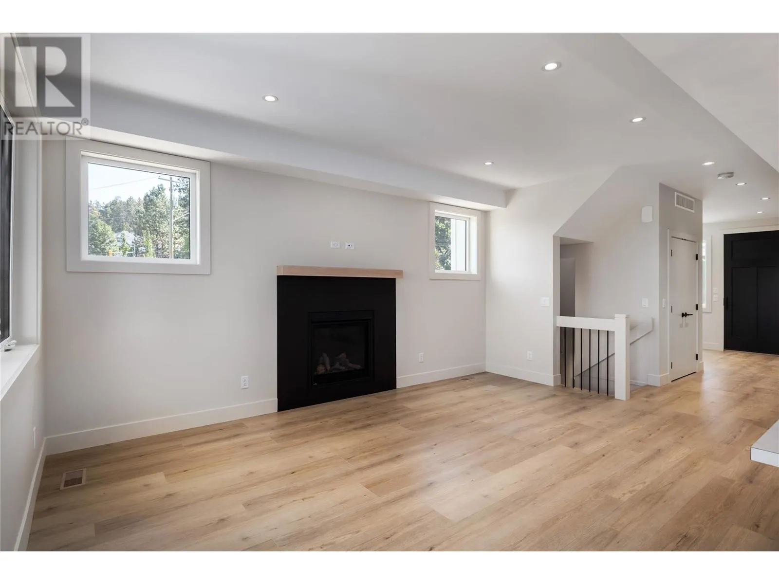 894 Dehart Road