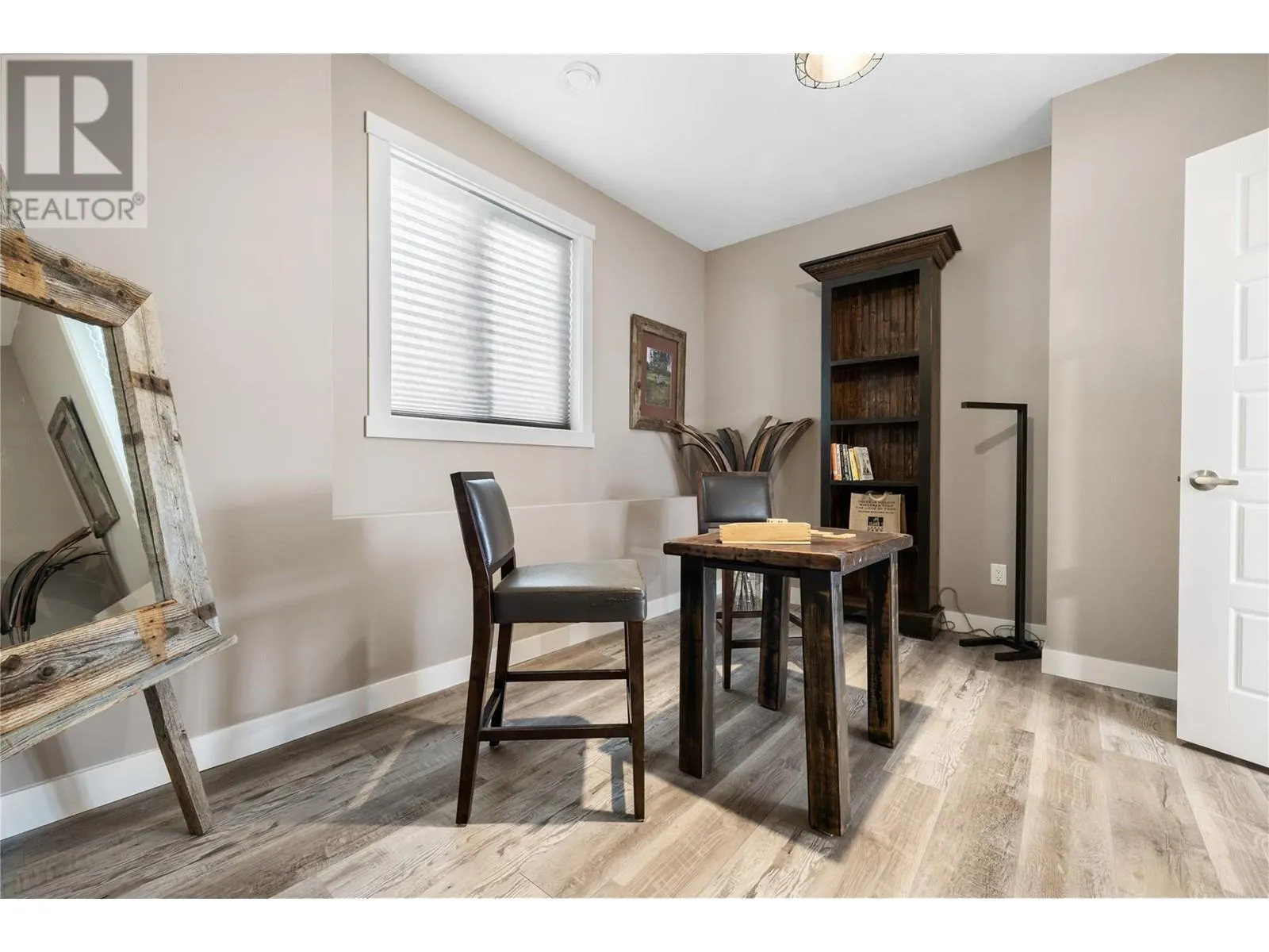 1474 Summer Crescent