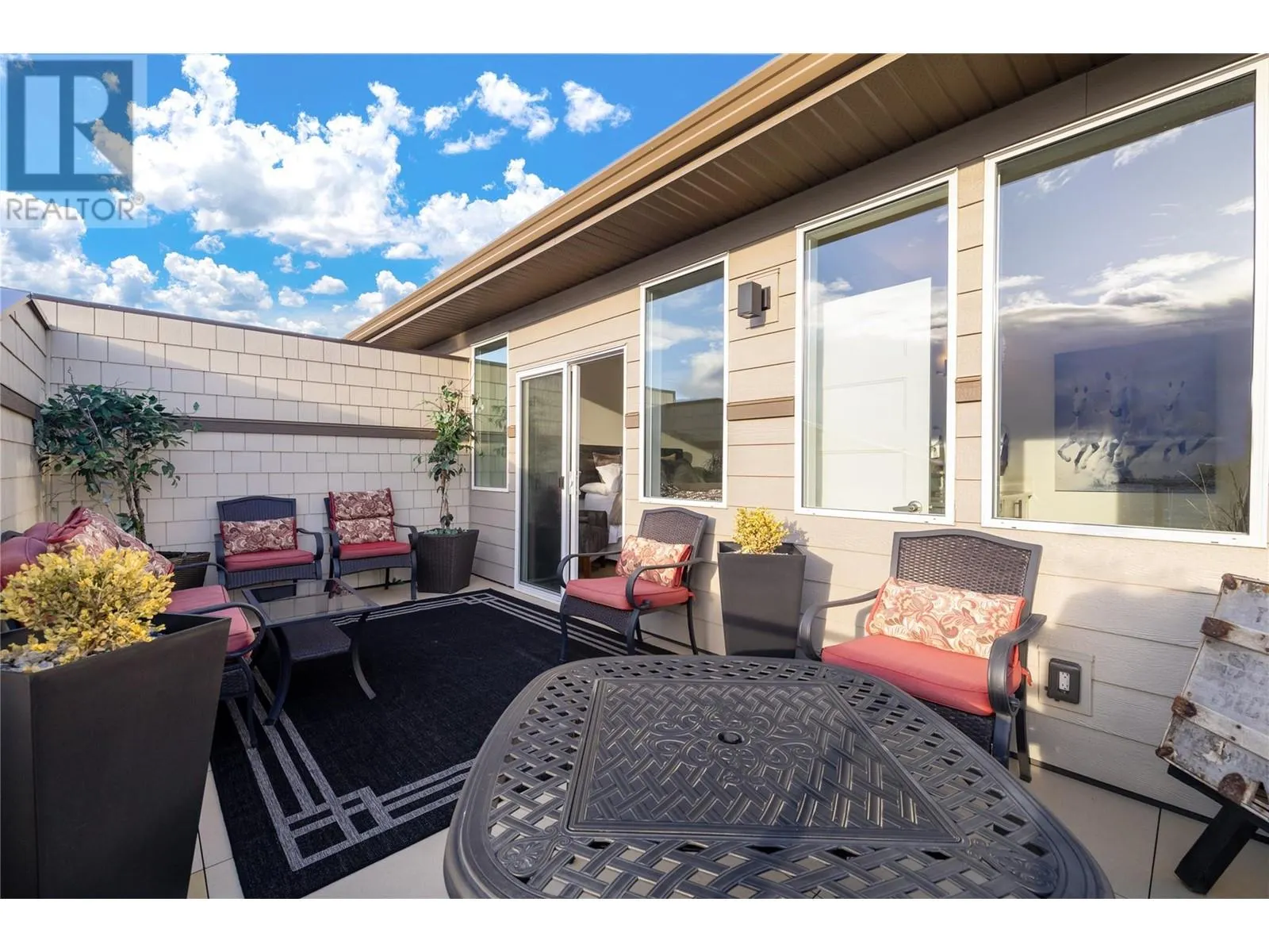 1474 Summer Crescent