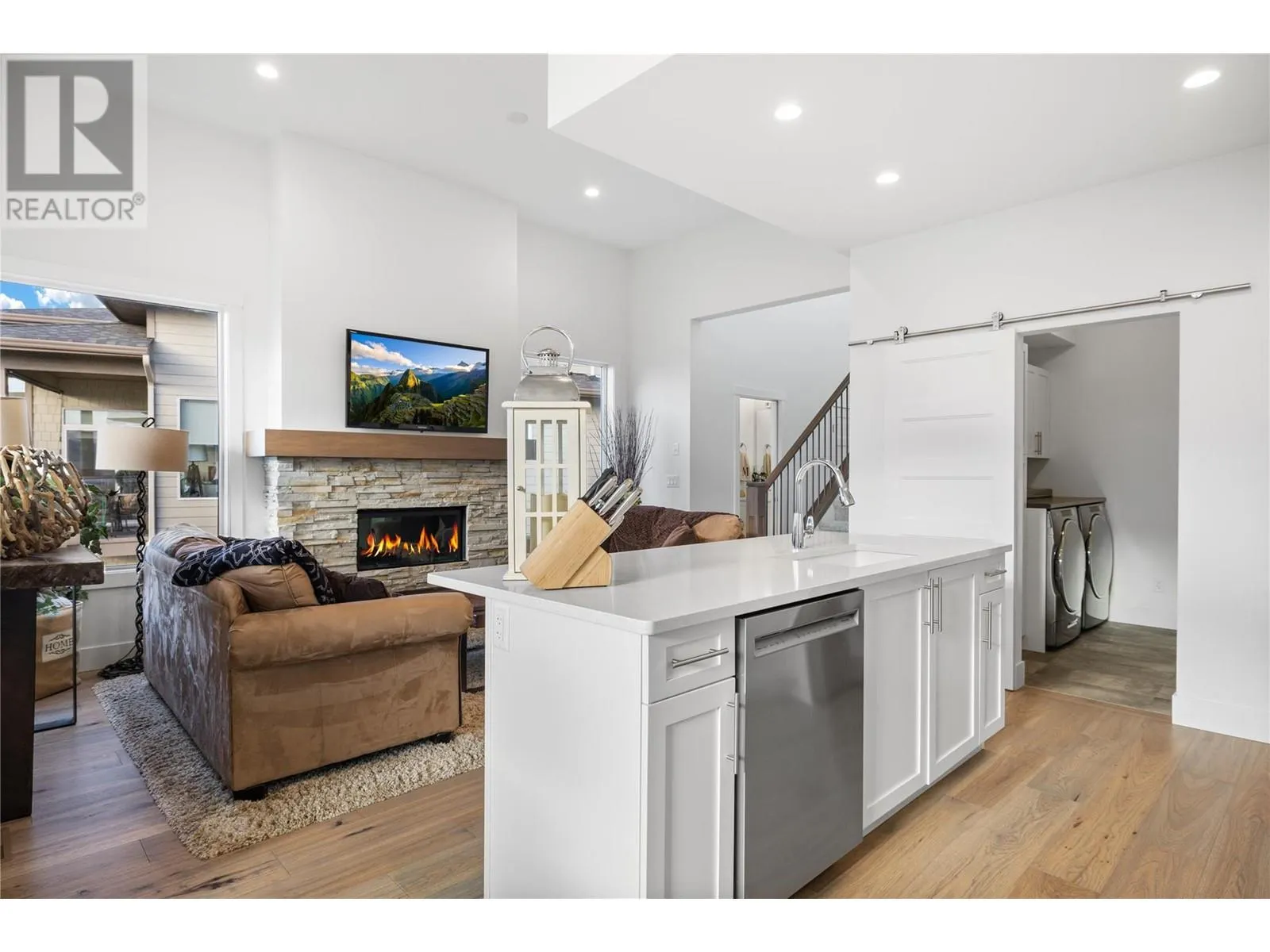 1474 Summer Crescent