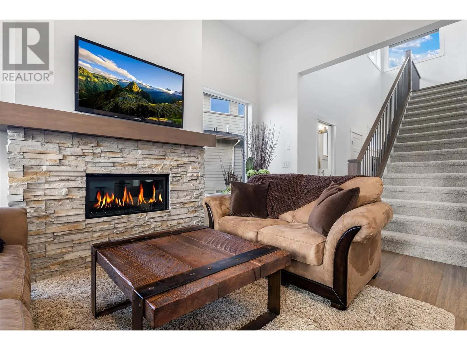 1474 Summer Crescent