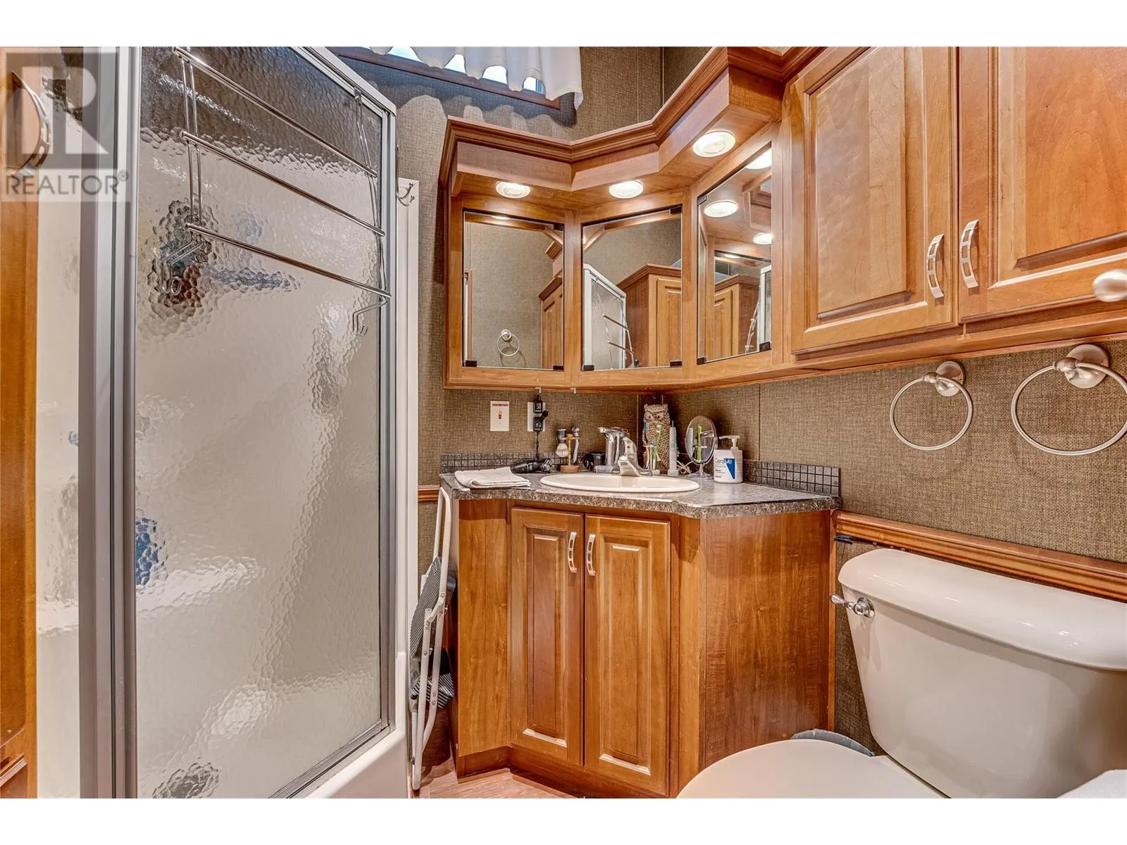 8000 Highland Road Unit# 42