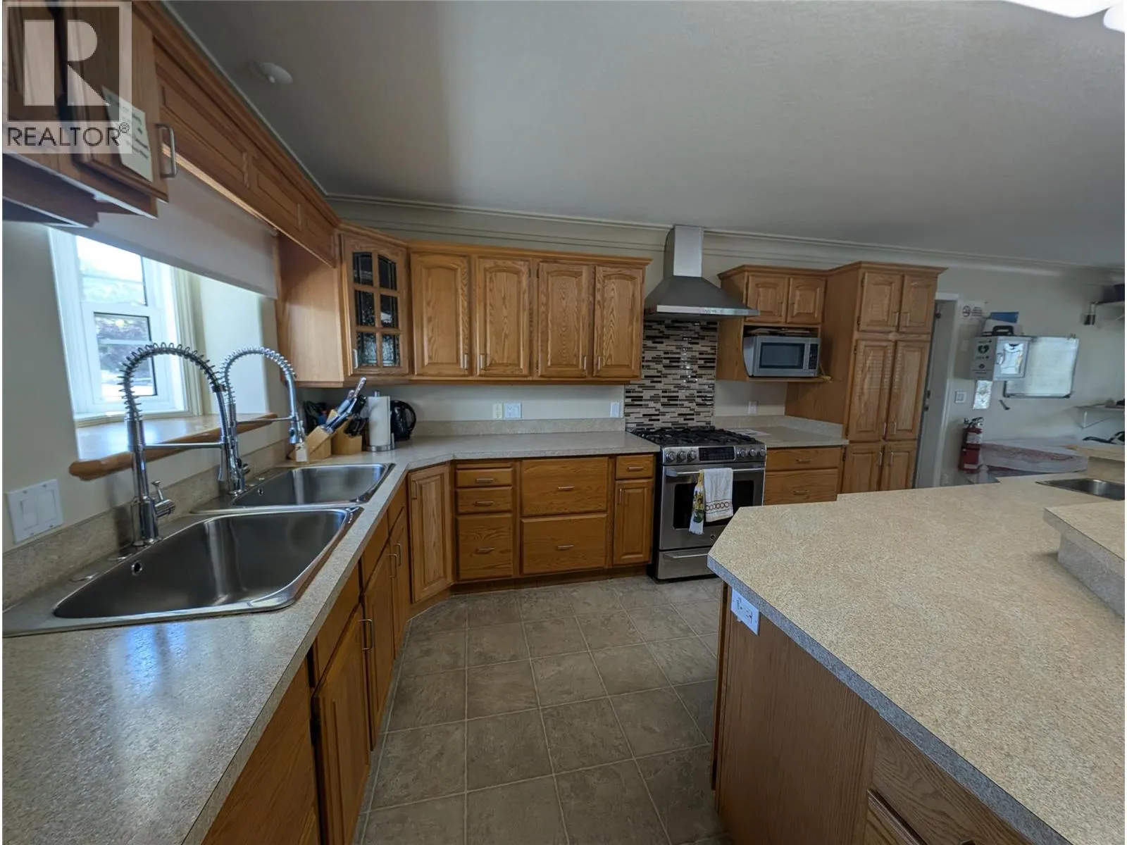 8000 Highland Road Unit# 16