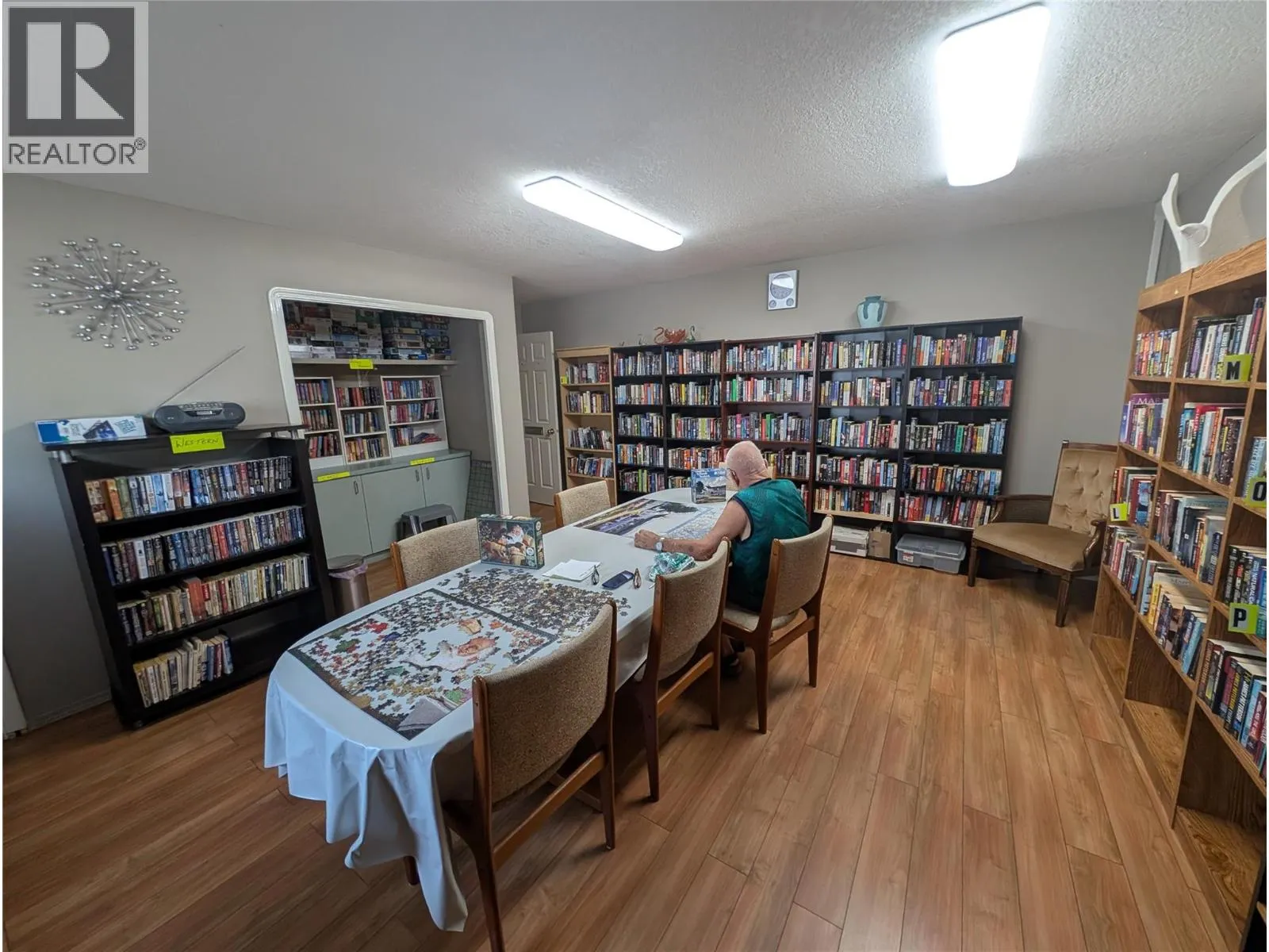 8000 Highland Road Unit# 16
