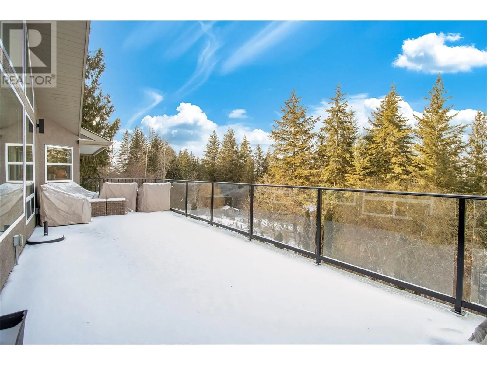 2273 Lakeview Drive