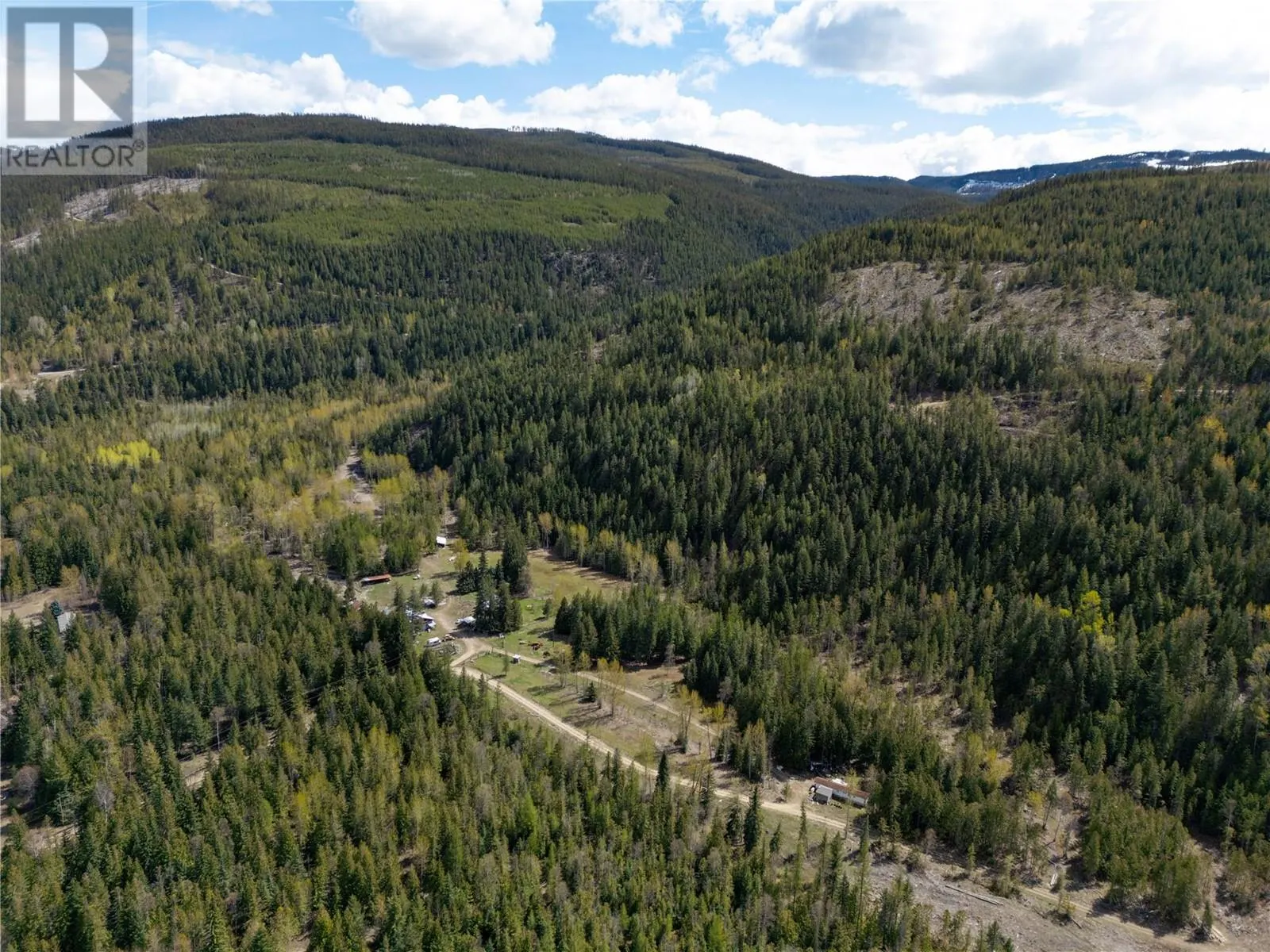 1538 Creighton Valley Road