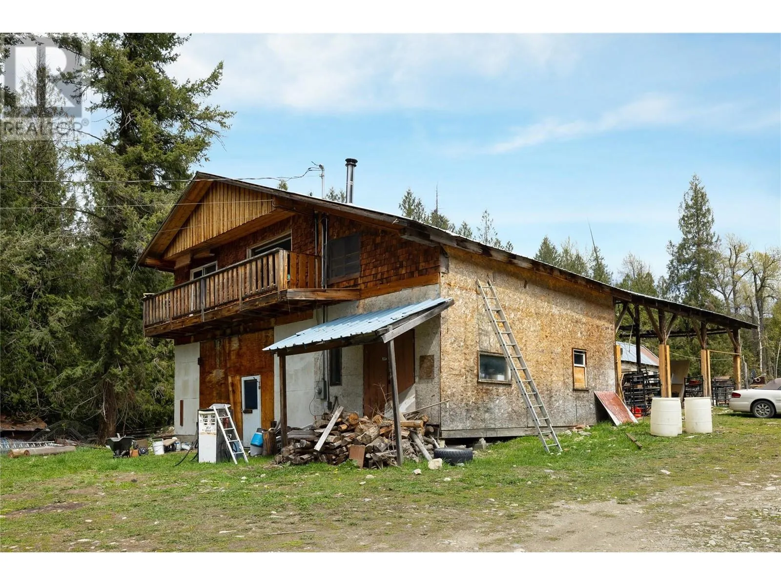 1538 Creighton Valley Road