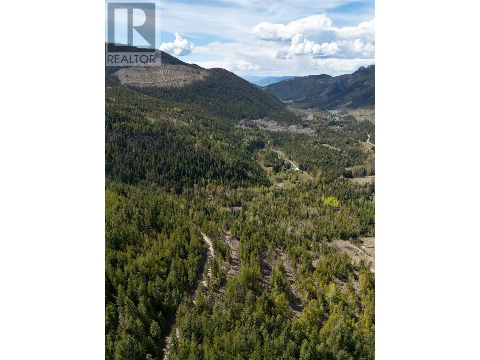 1538 Creighton Valley Road