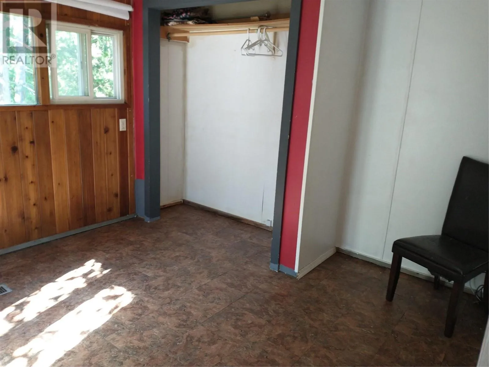 1538 Creighton Valley Road