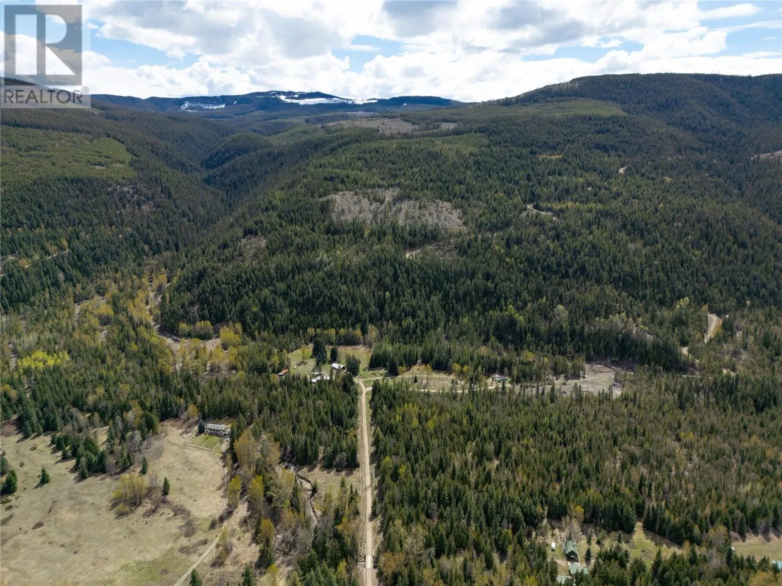 1538 Creighton Valley Road