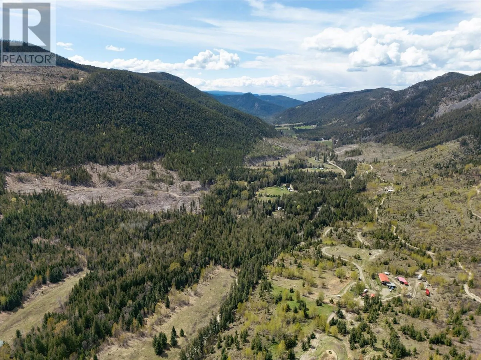 1538 Creighton Valley Road