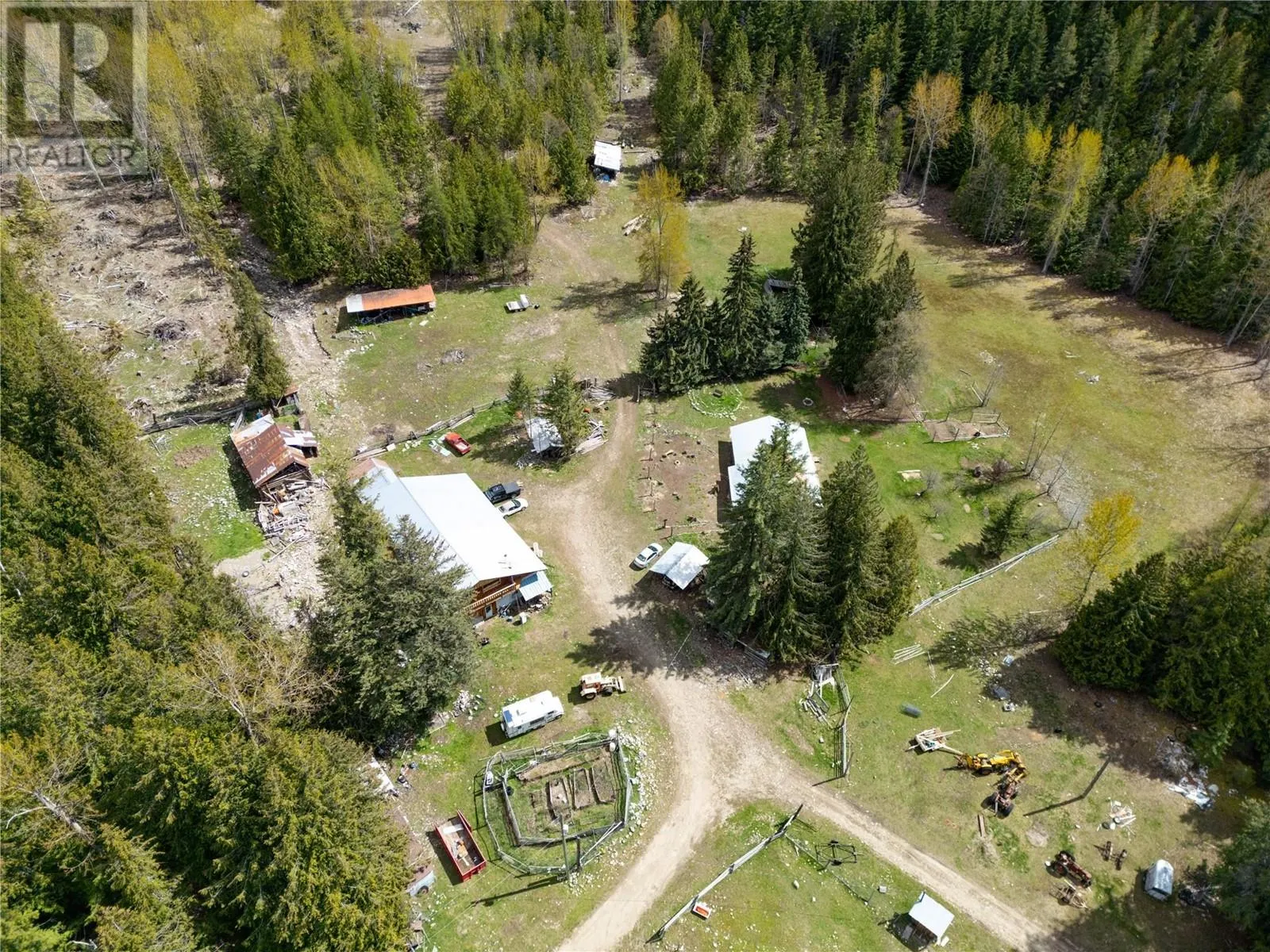 1538 Creighton Valley Road