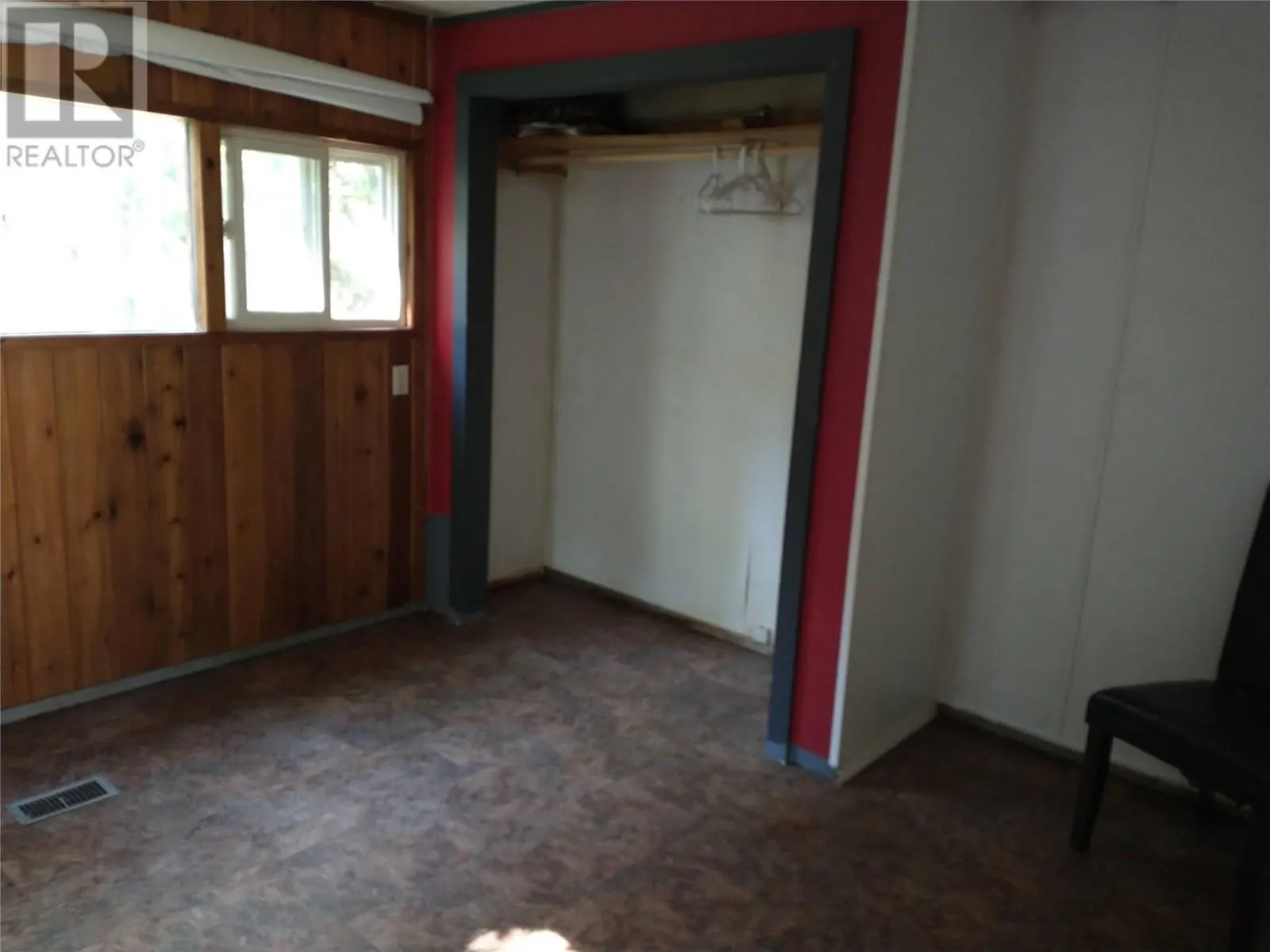 1538 Creighton Valley Road