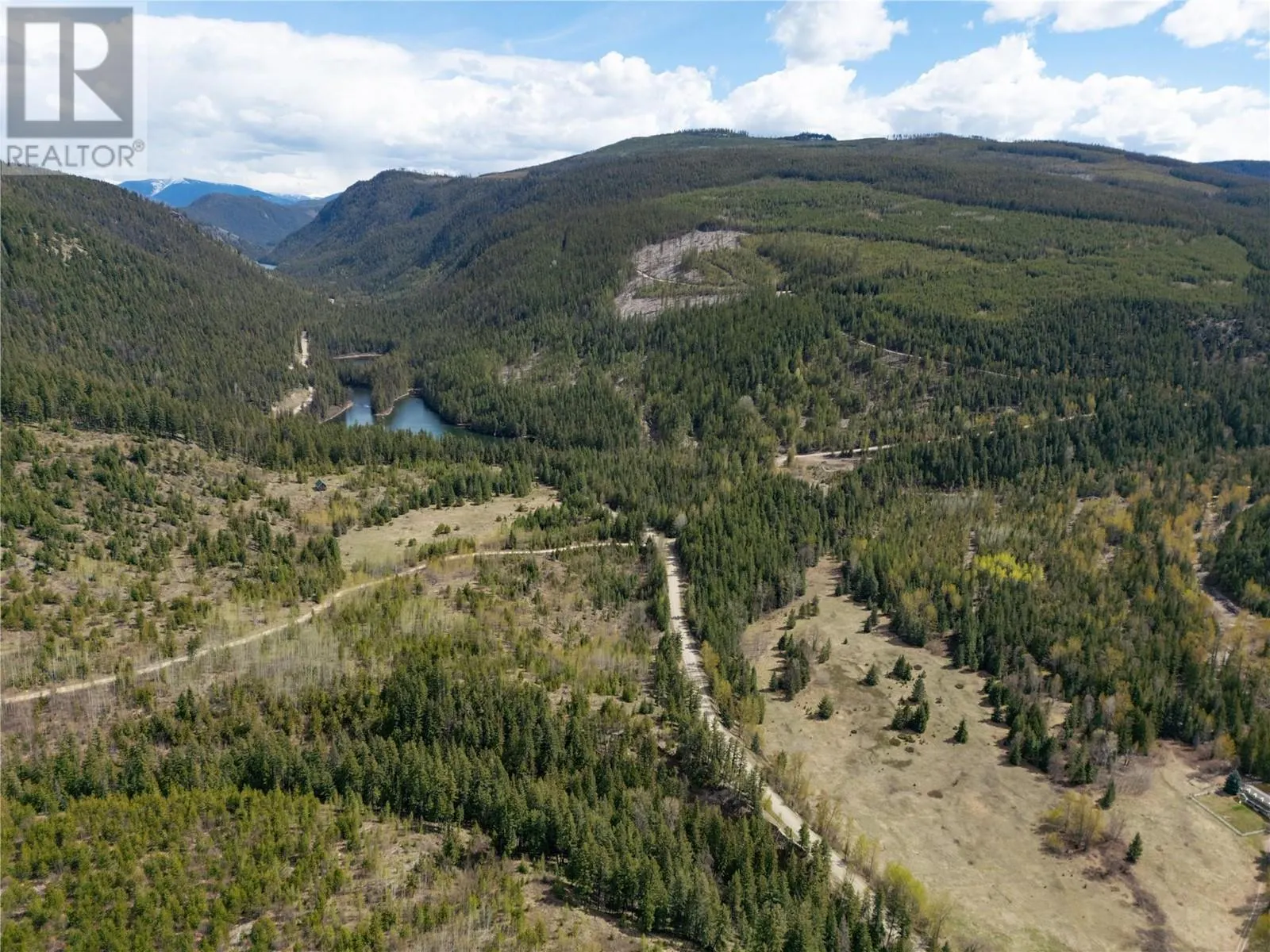 1538 Creighton Valley Road