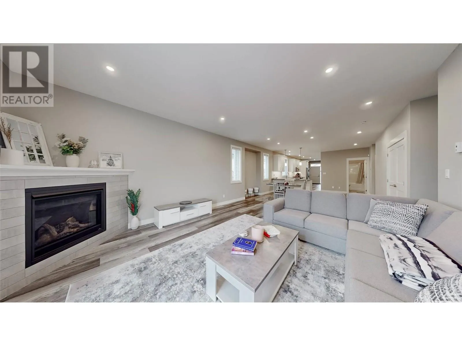 238 Bentgrass Avenue