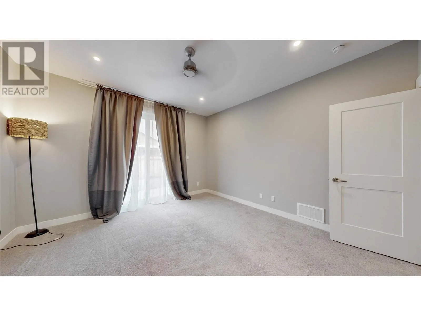 238 Bentgrass Avenue