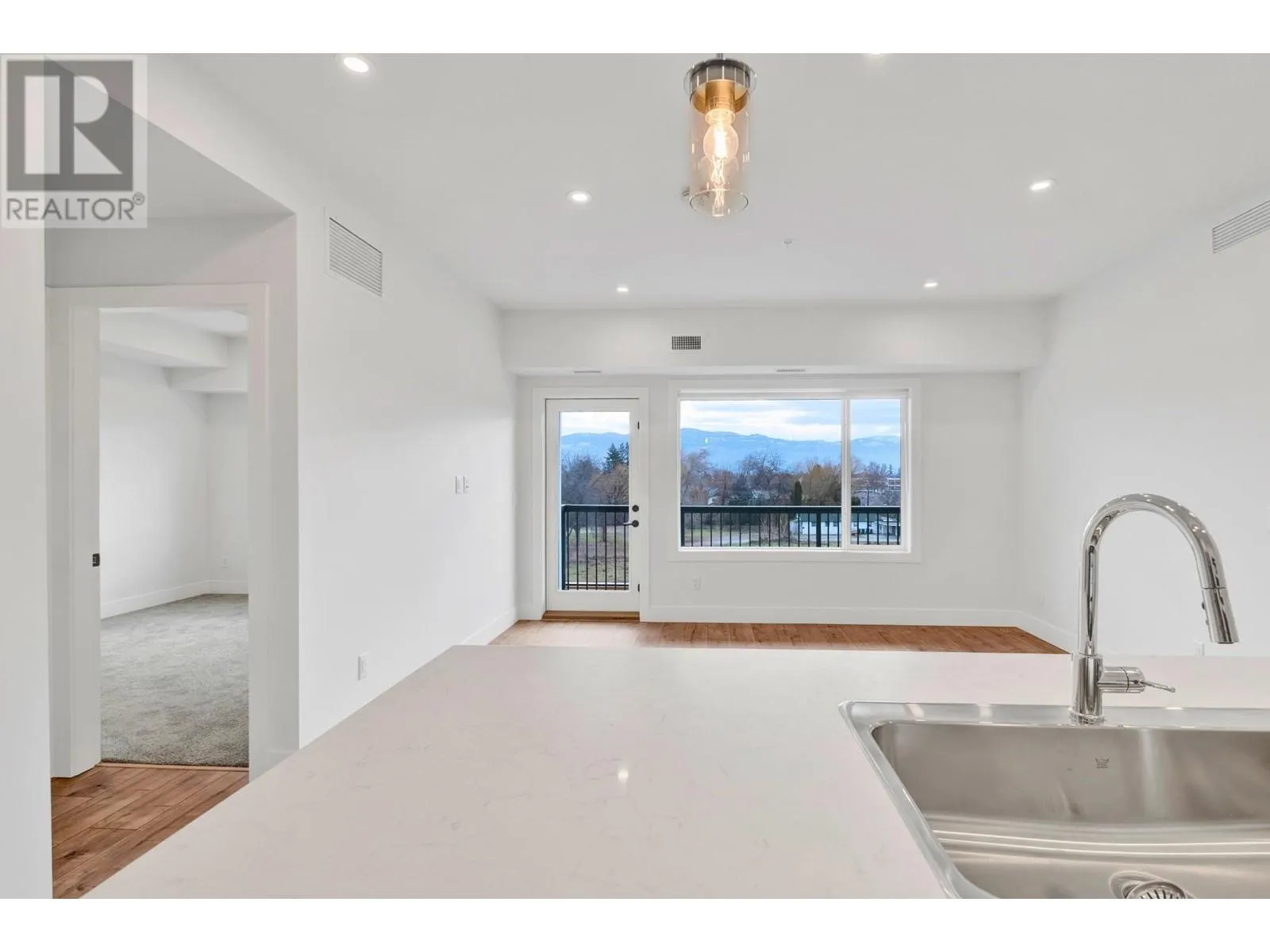 1220 Pacific Avenue Unit# 404