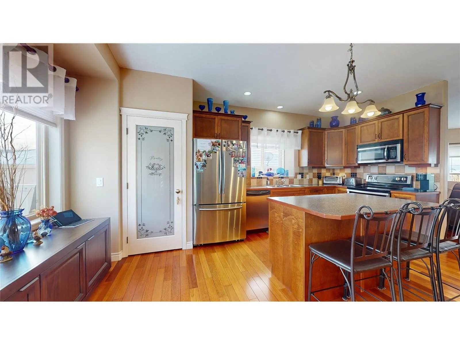 1505 Tanemura Crescent