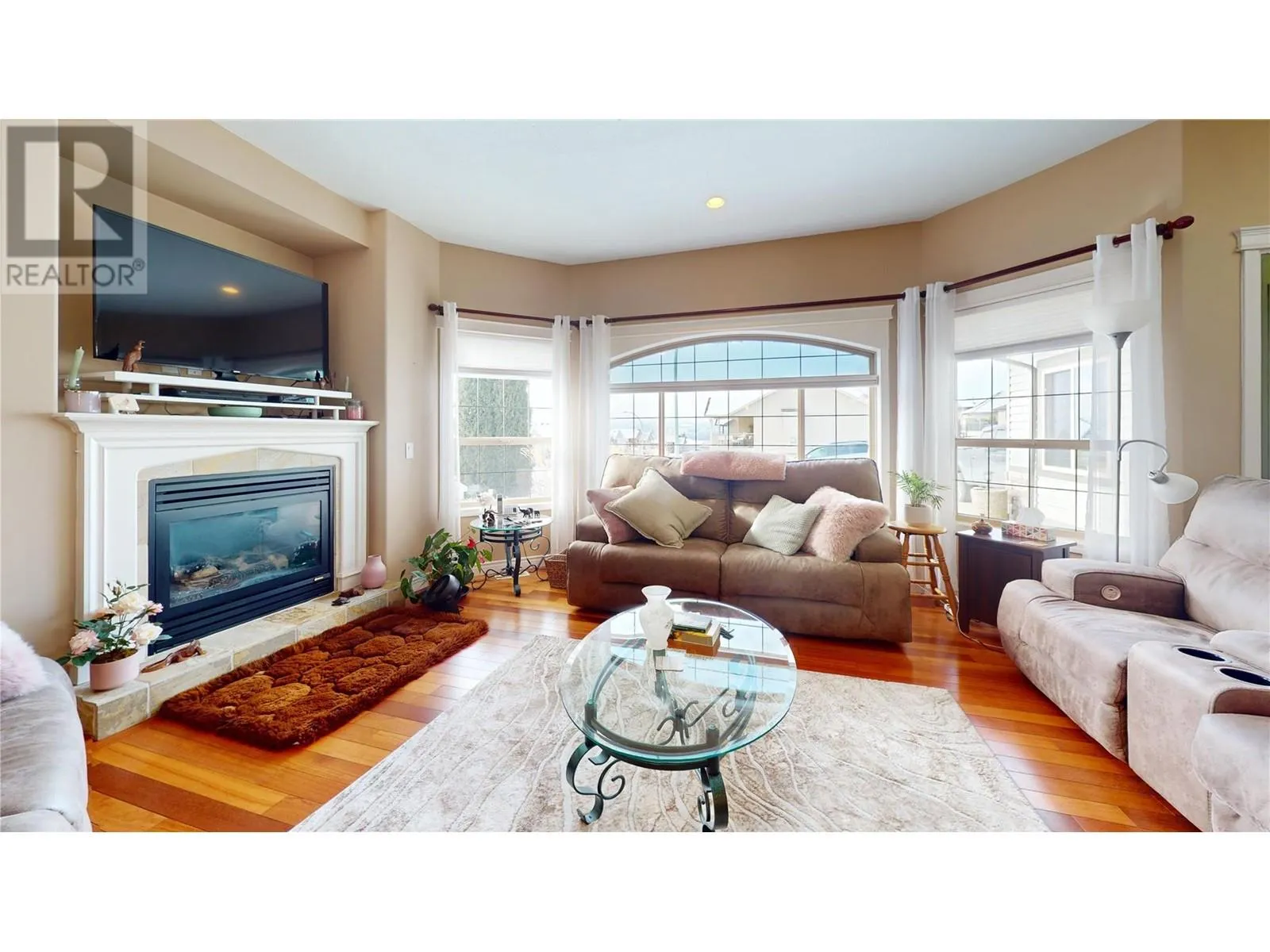 1505 Tanemura Crescent