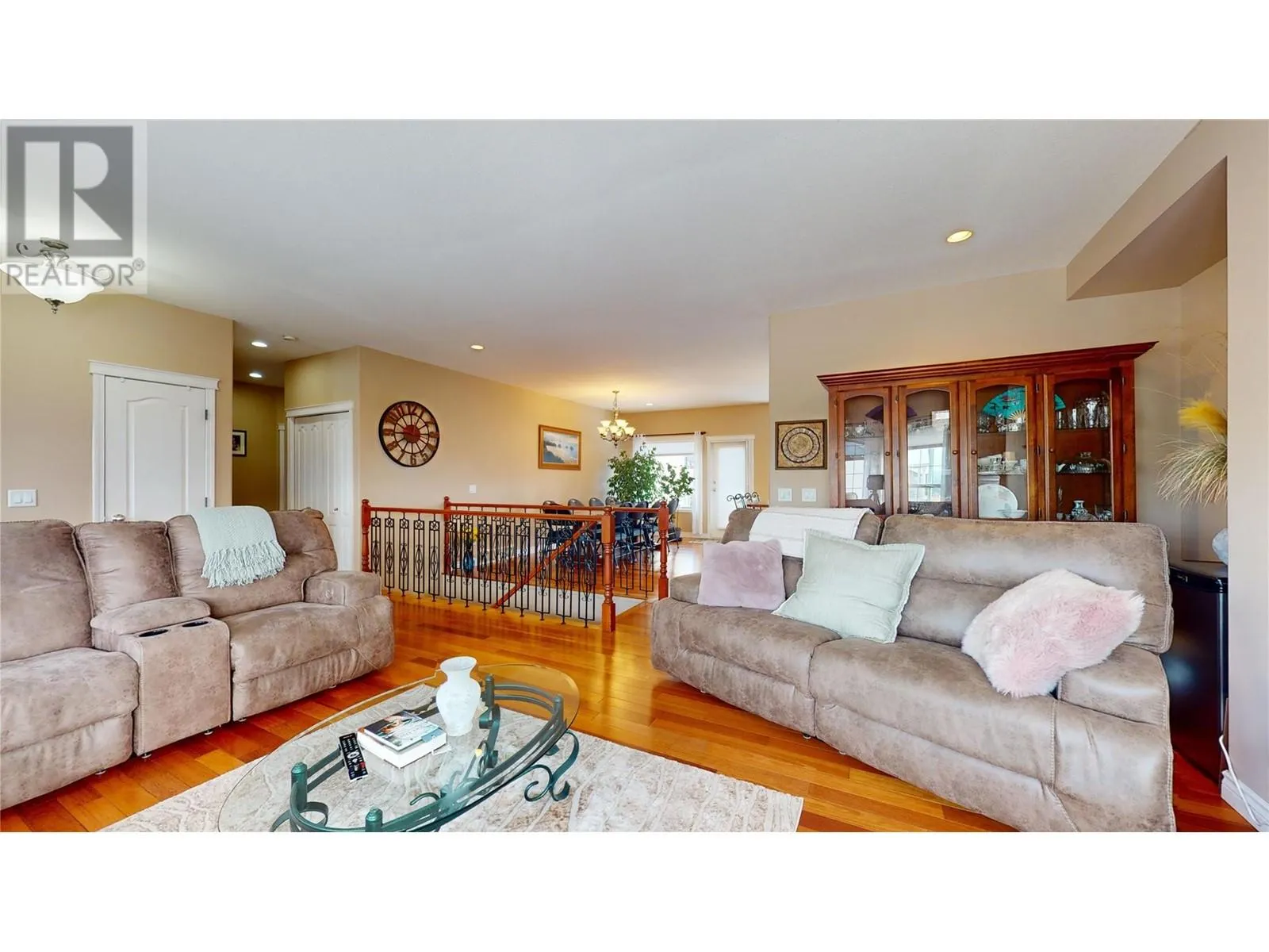1505 Tanemura Crescent