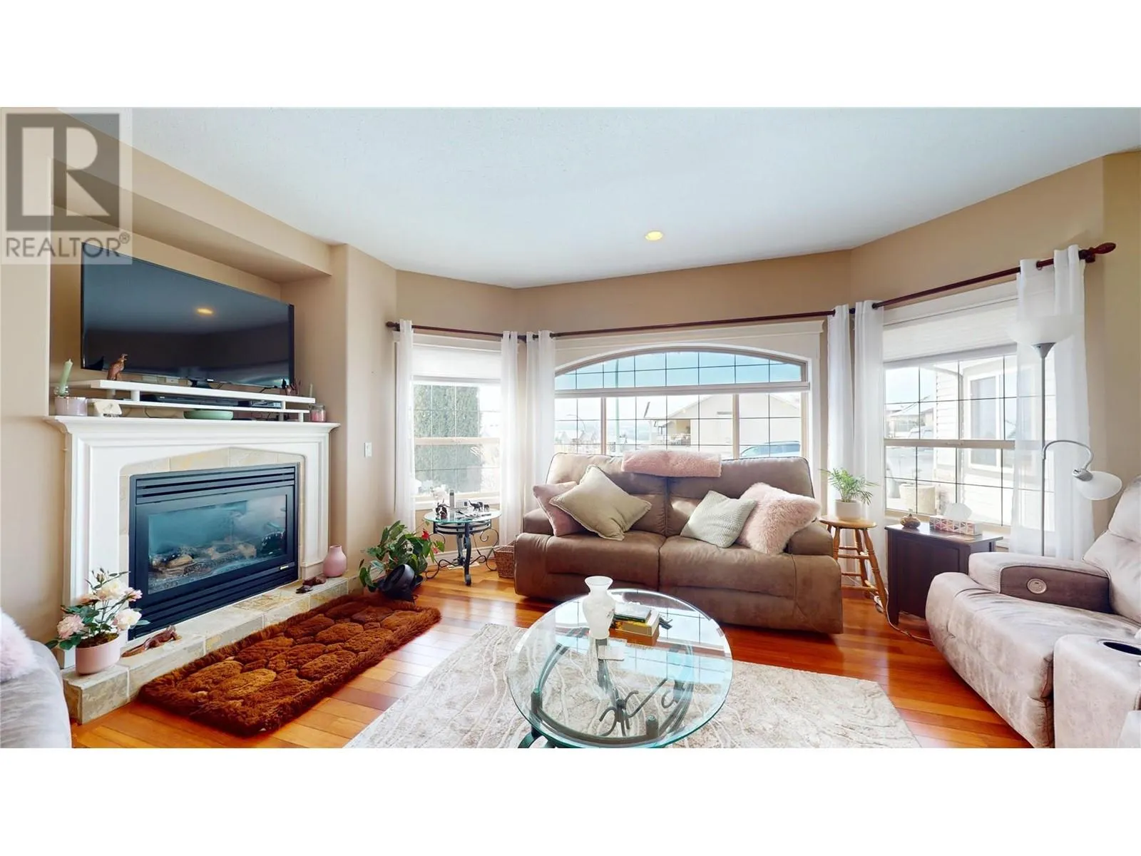 1505 Tanemura Crescent