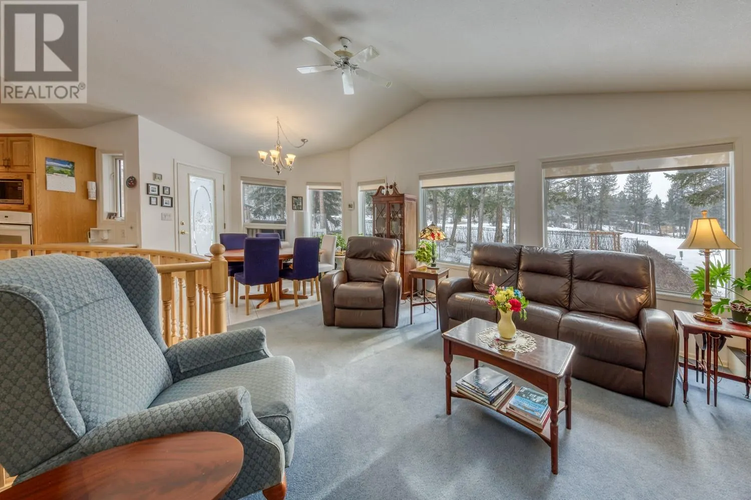 5144 RIVERVIEW Crescent