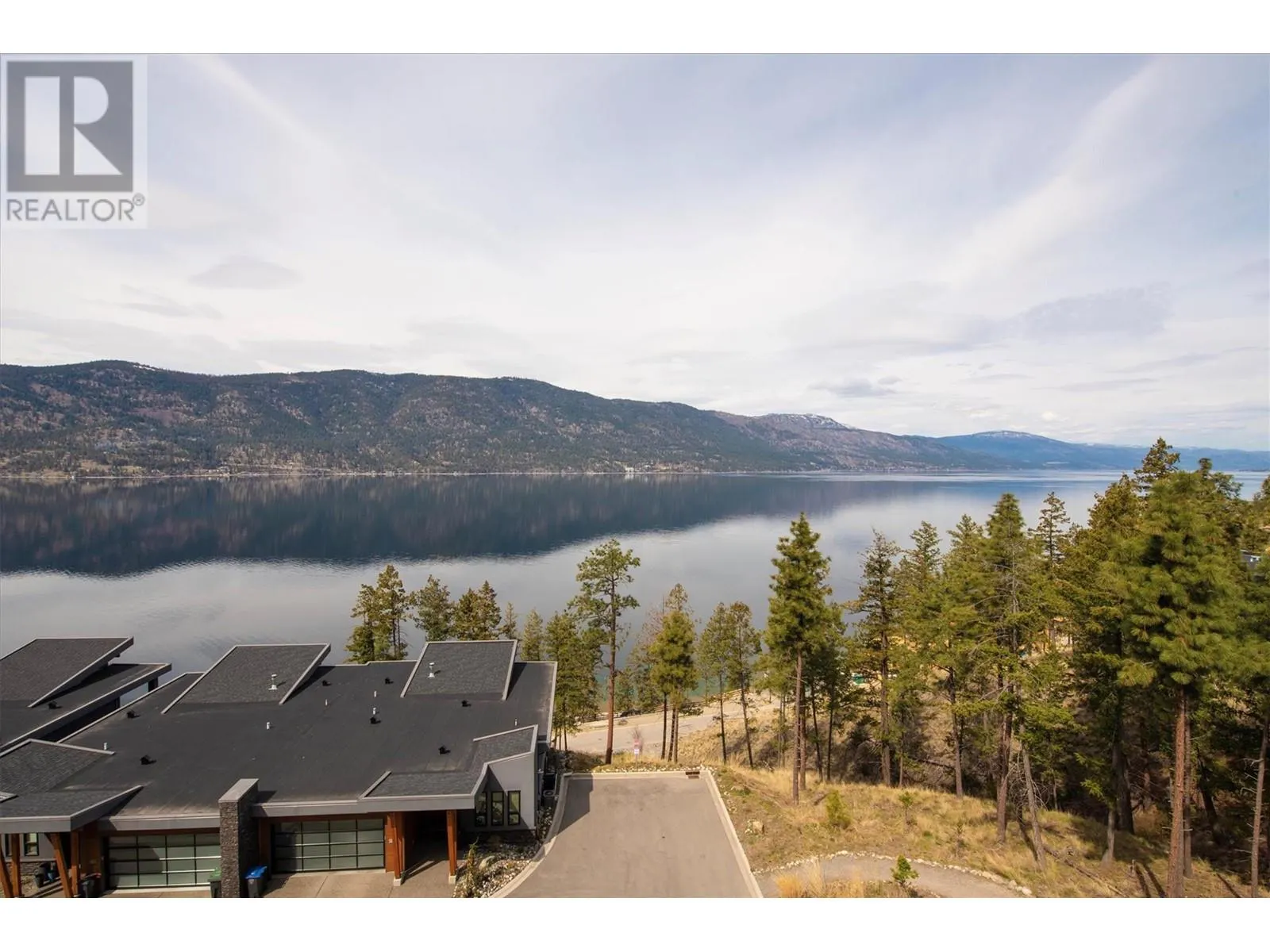 3475 Granite Close Unit# 401