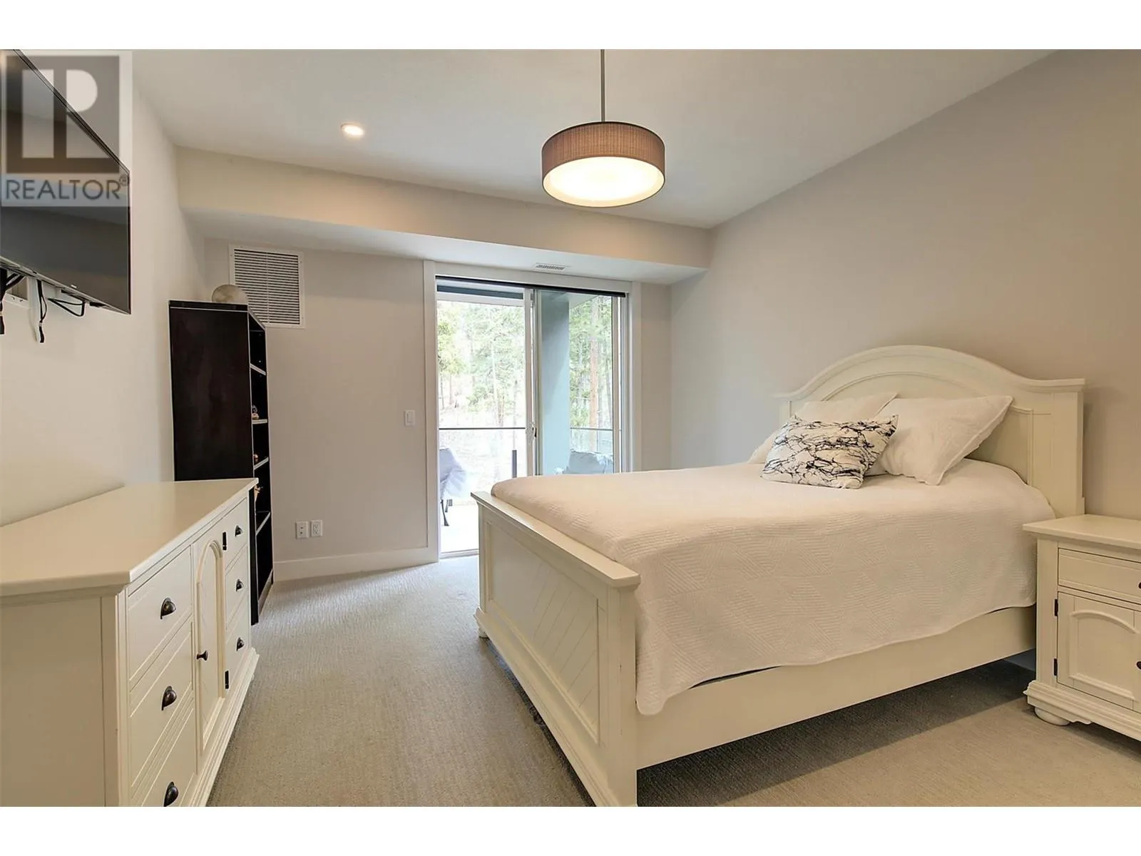 3475 Granite Close Unit# 401
