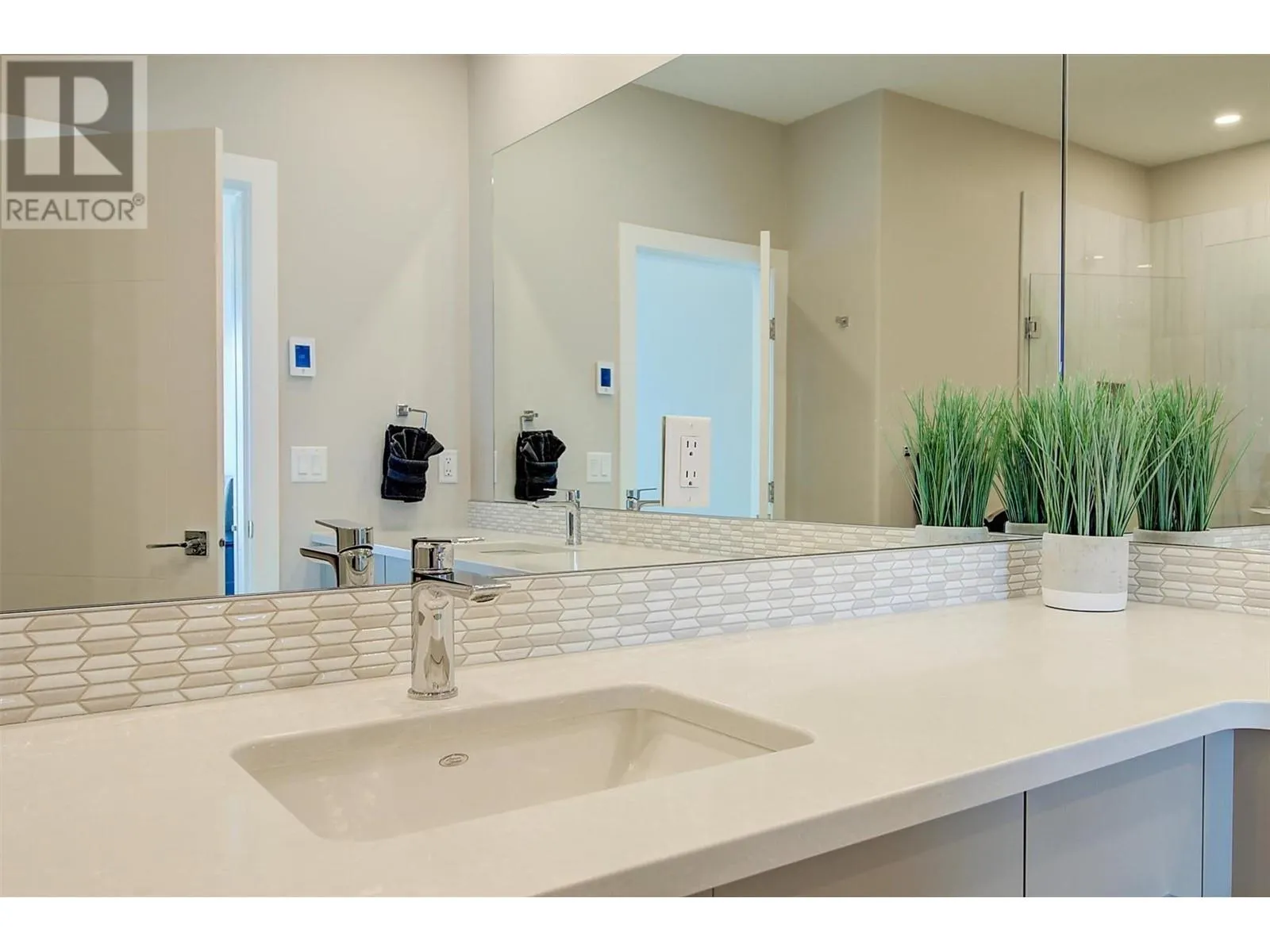 3475 Granite Close Unit# 401